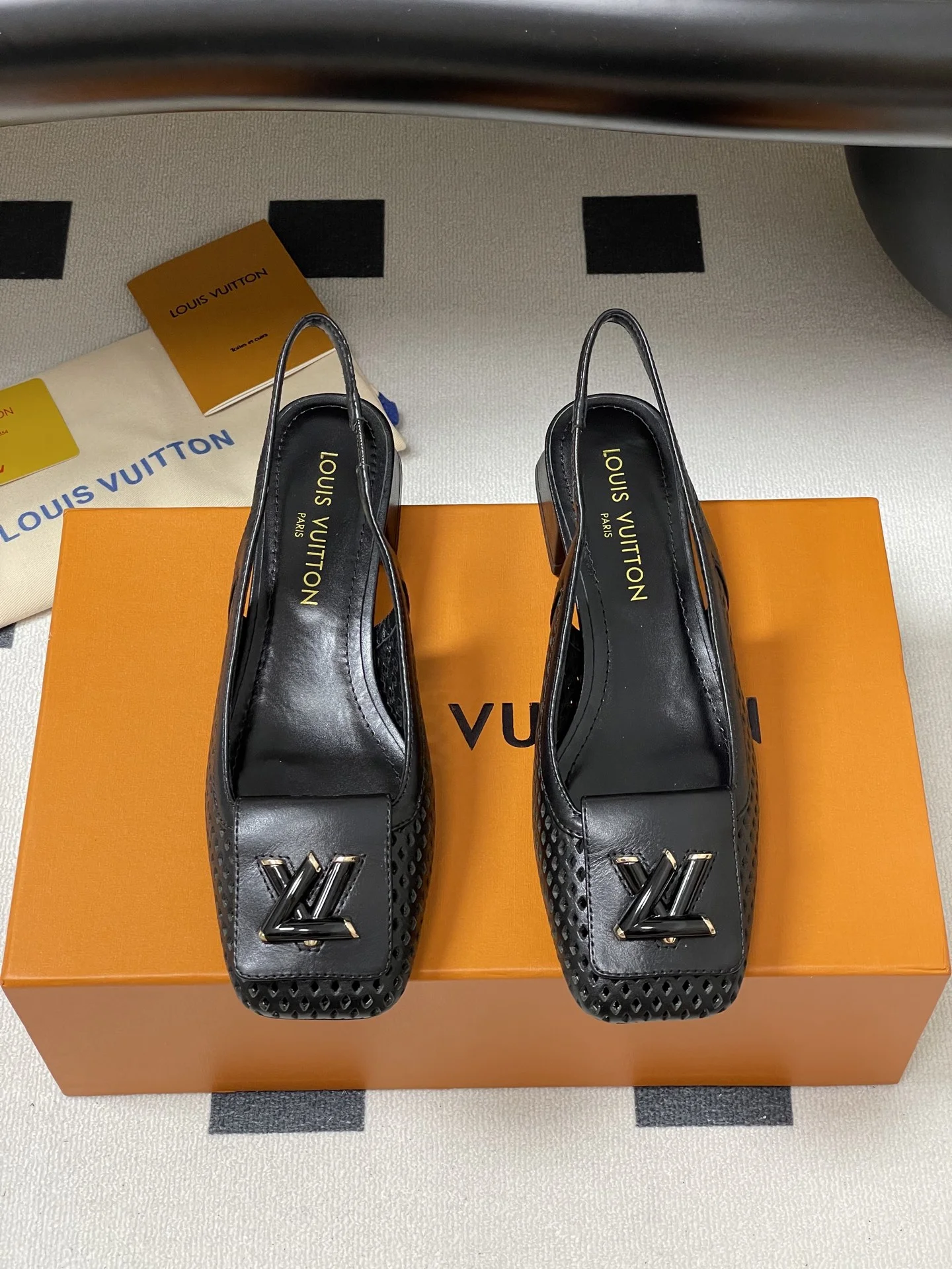 25ss 봄여름 신상 통굽 샌들(2color) 상세