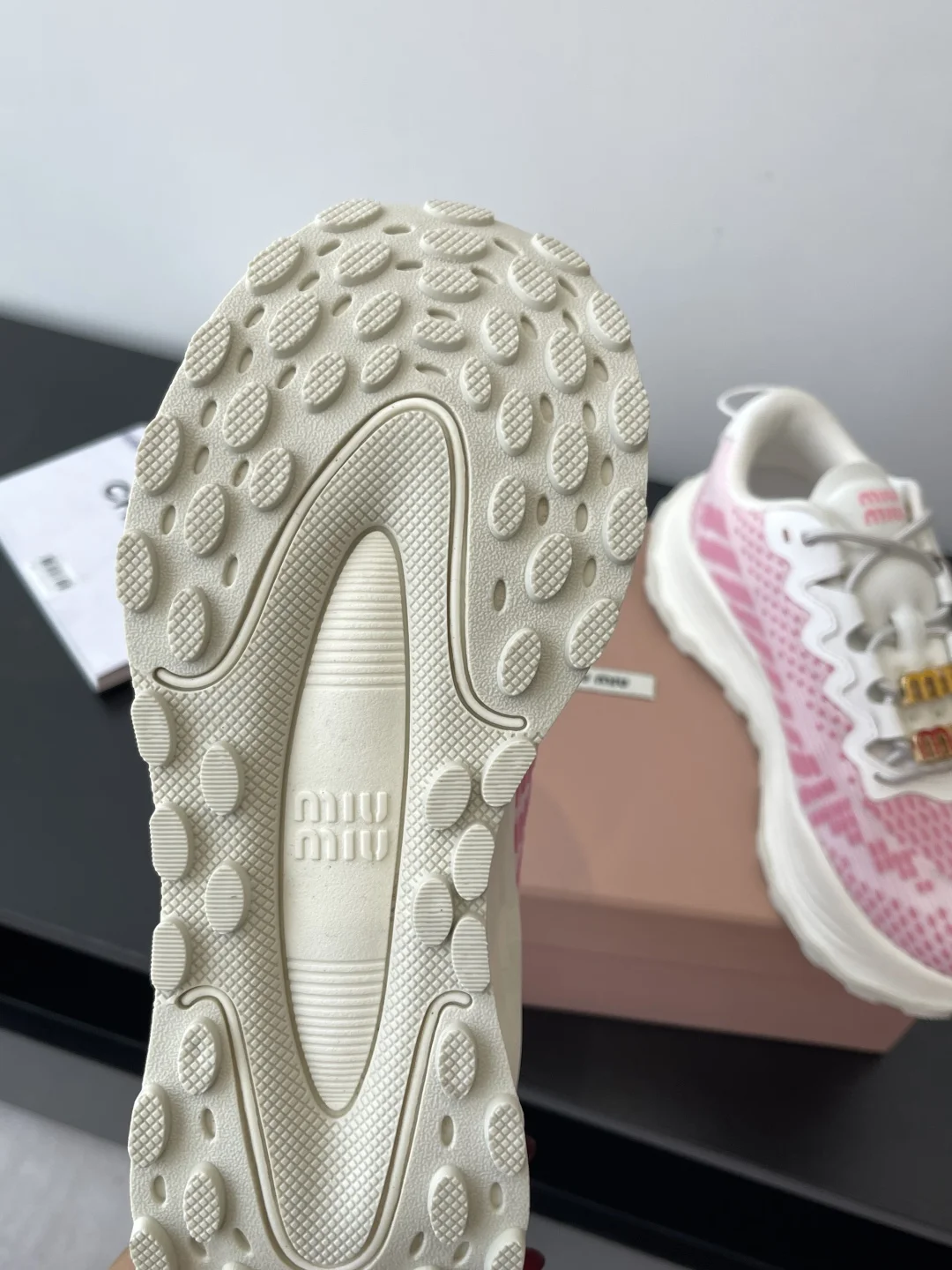 25 최신 아메리칸 핫 스니커즈 (참 별도구매) 상세