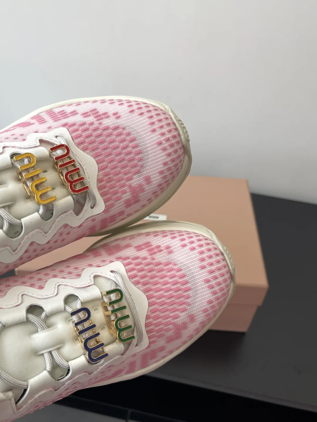 25 최신 아메리칸 핫 스니커즈 (참 별도구매) 상세