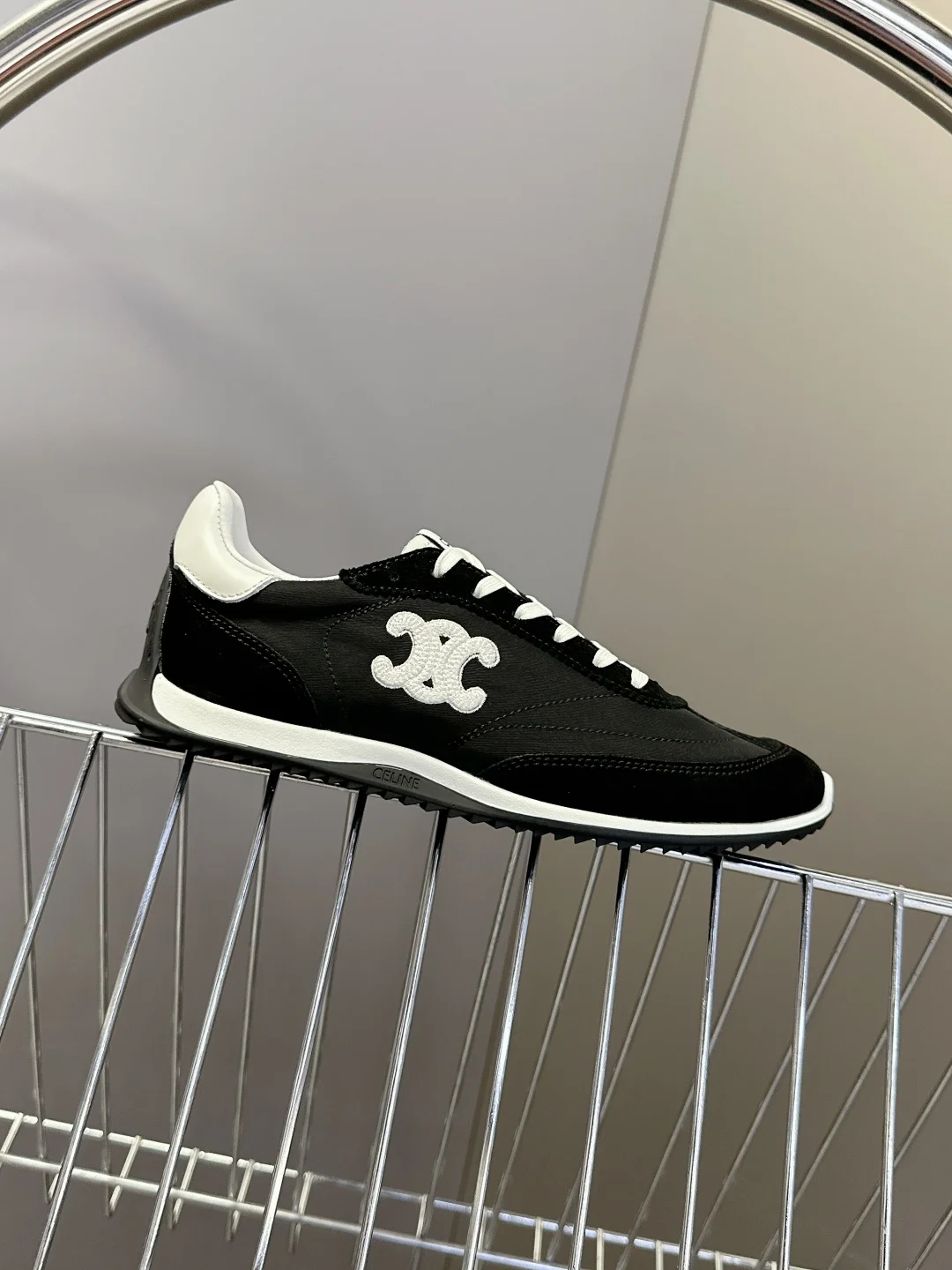 봄여름 신상 스니커즈 상세