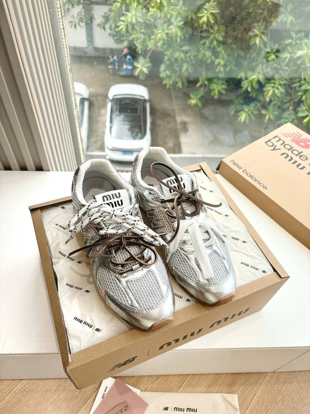 미우미우&뉴발란스 콜라보 메일라드 배색 트레이닝화 (3color)