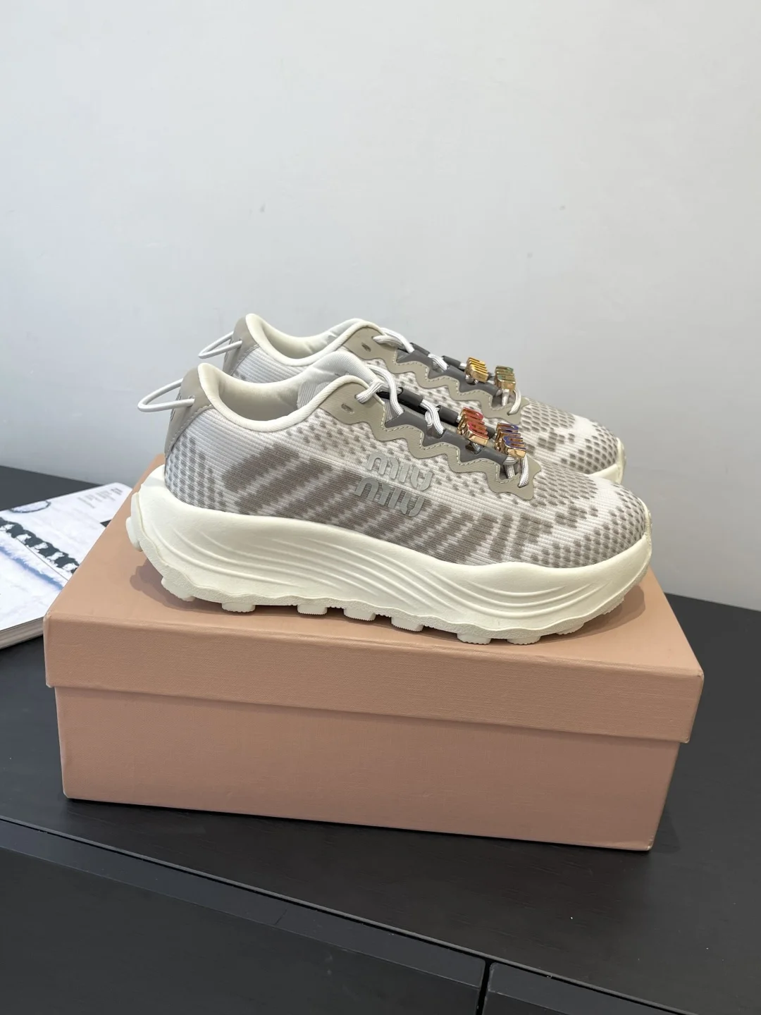 2025 최신 아메리칸 스니커즈 (2color) 상세