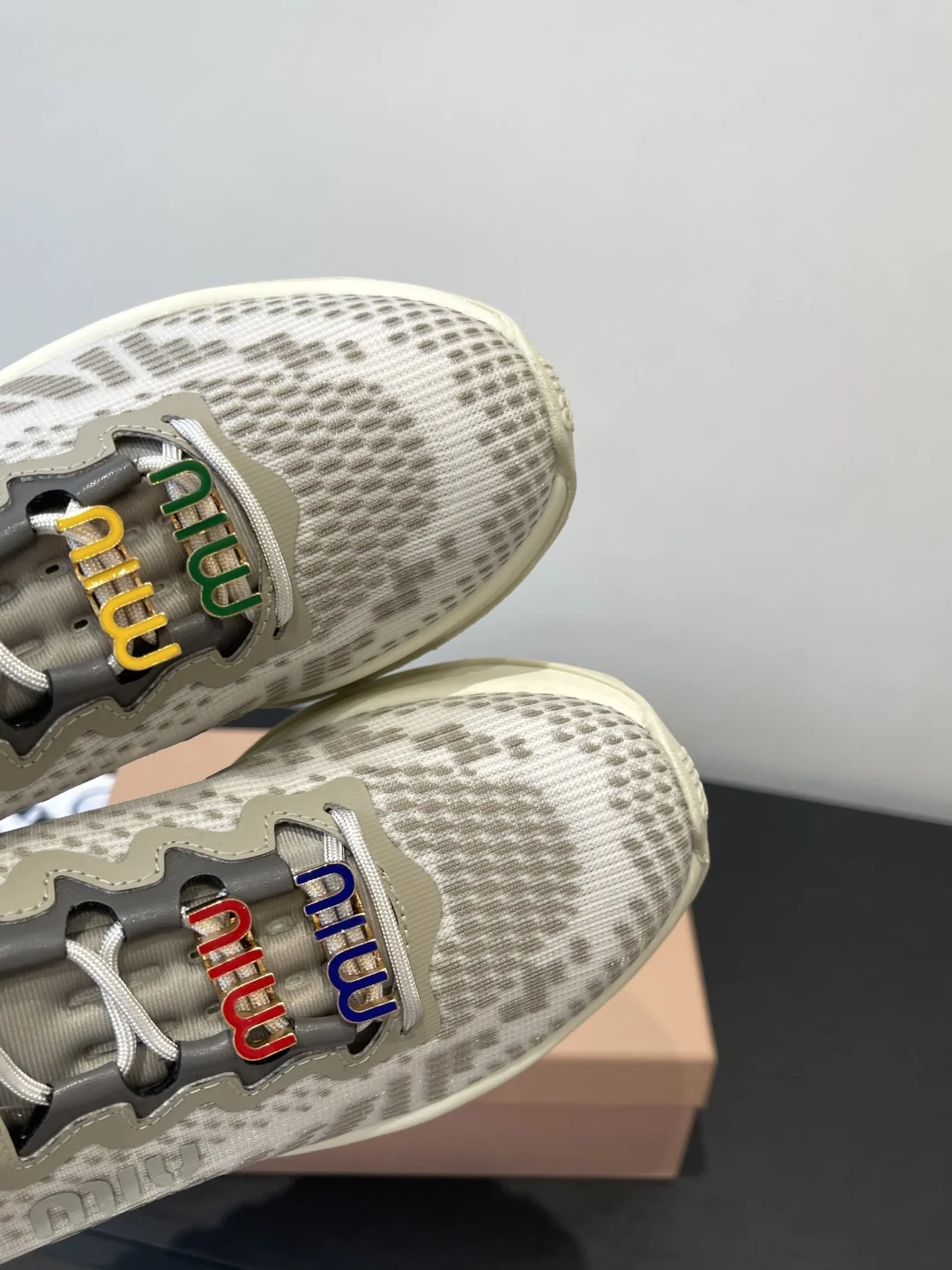 2025 최신 아메리칸 스니커즈 (2color) 상세