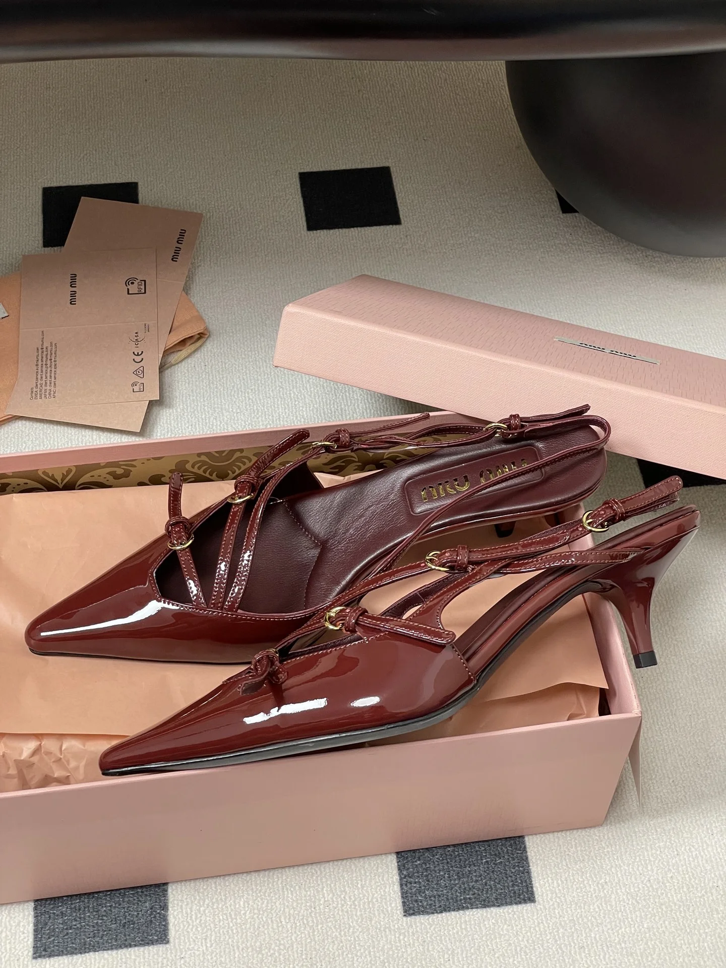 스트랩 플랫슈즈 스틸레토 힐(2color) 상세