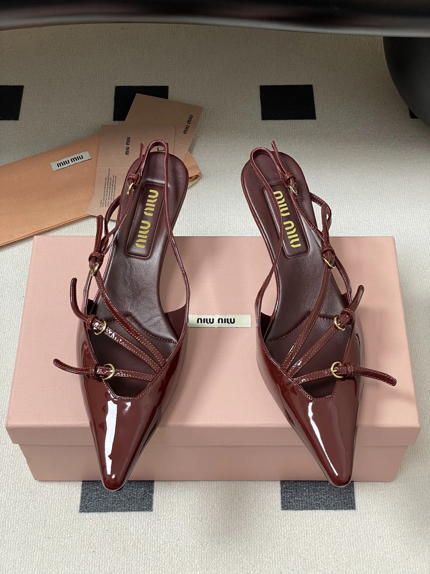 스트랩 플랫슈즈 스틸레토 힐(2color) 상세