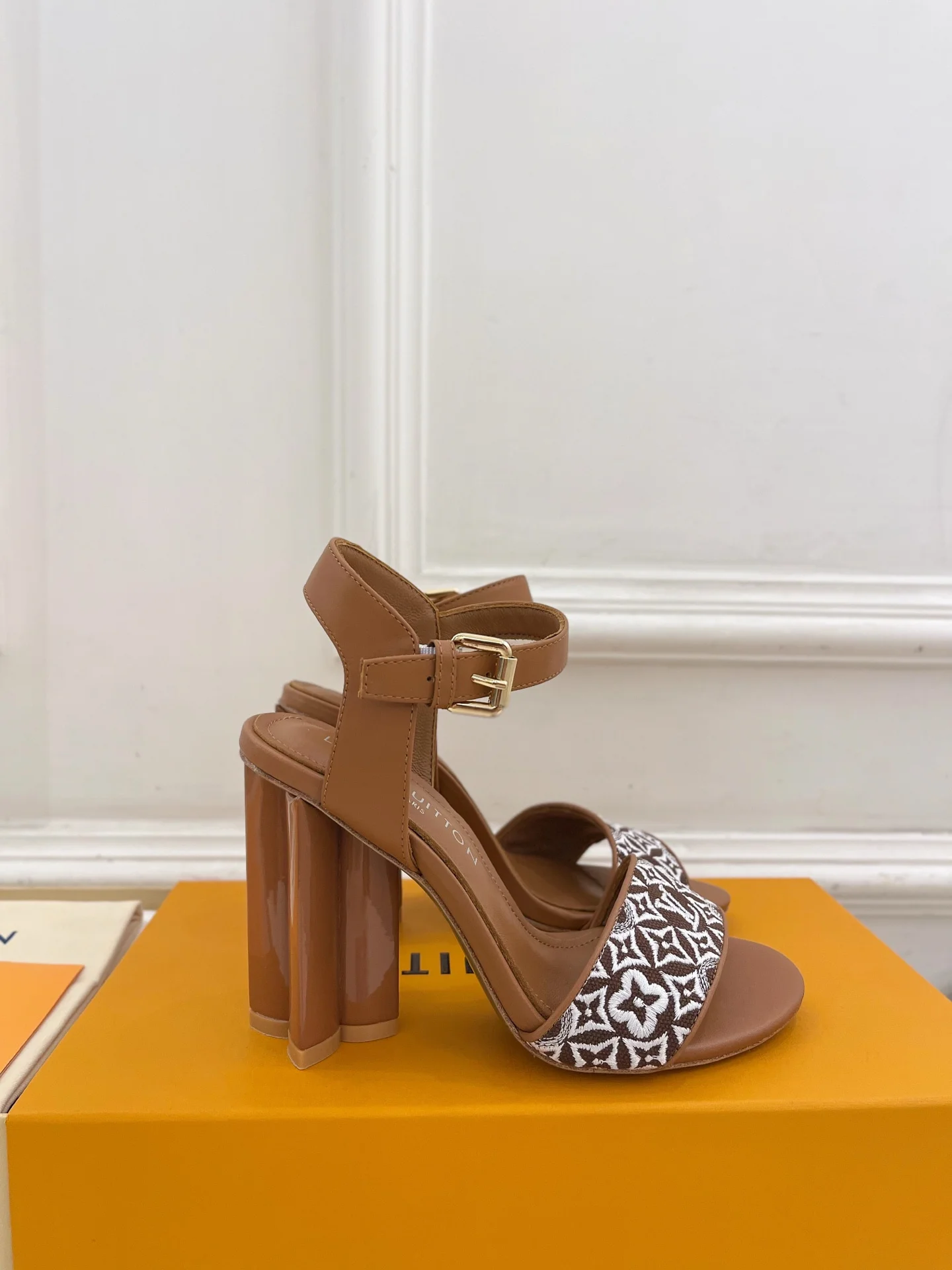 25ss 신상 샌들 상세