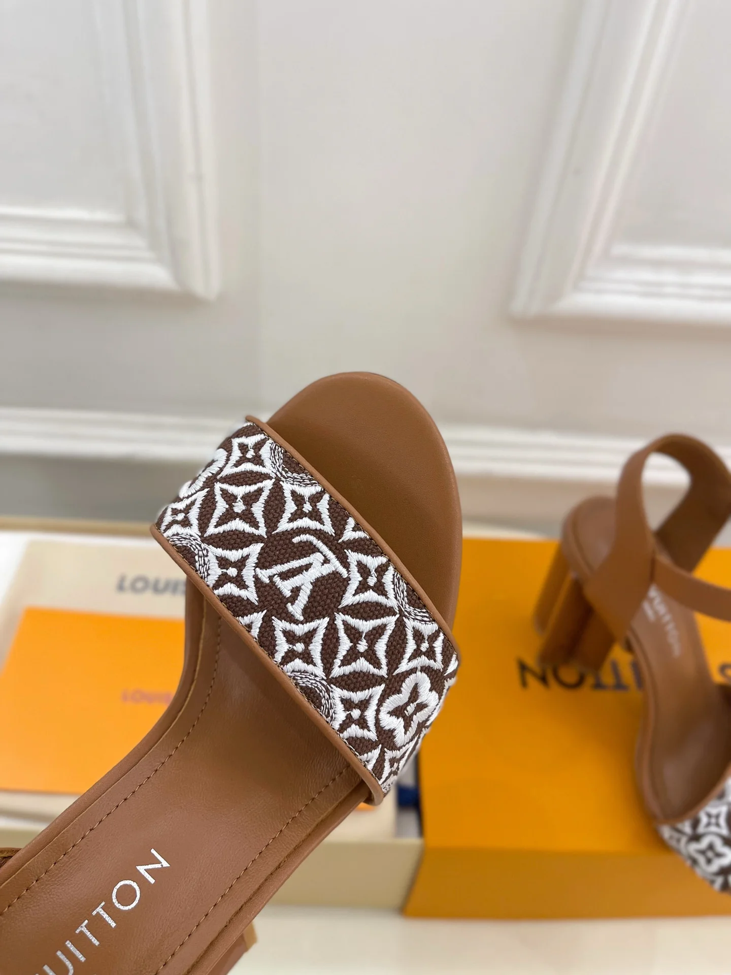 25ss 신상 샌들 상세