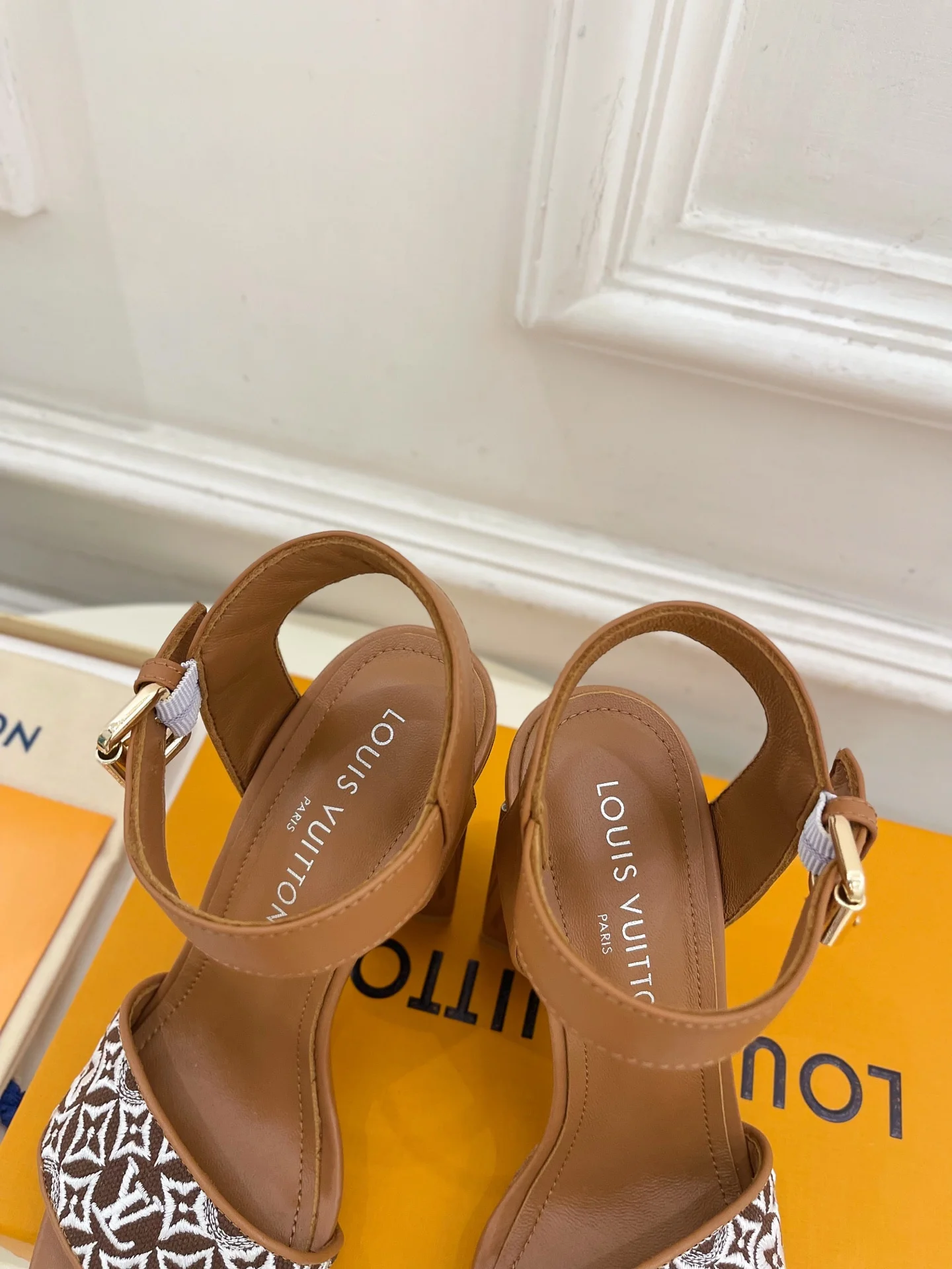 25ss 신상 샌들 상세