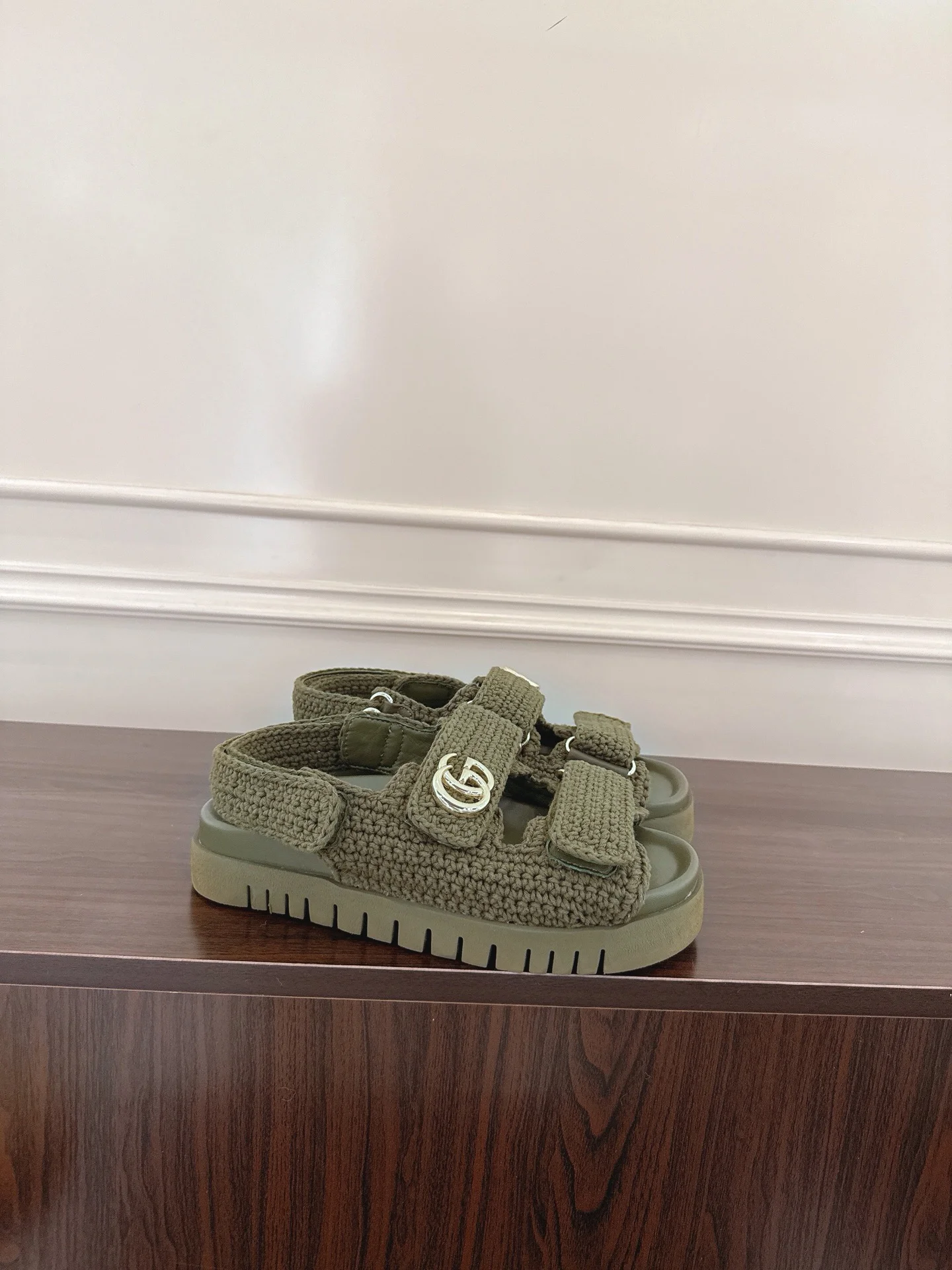 더블 G 여성용 벨크로 샌들 (2color) 상세