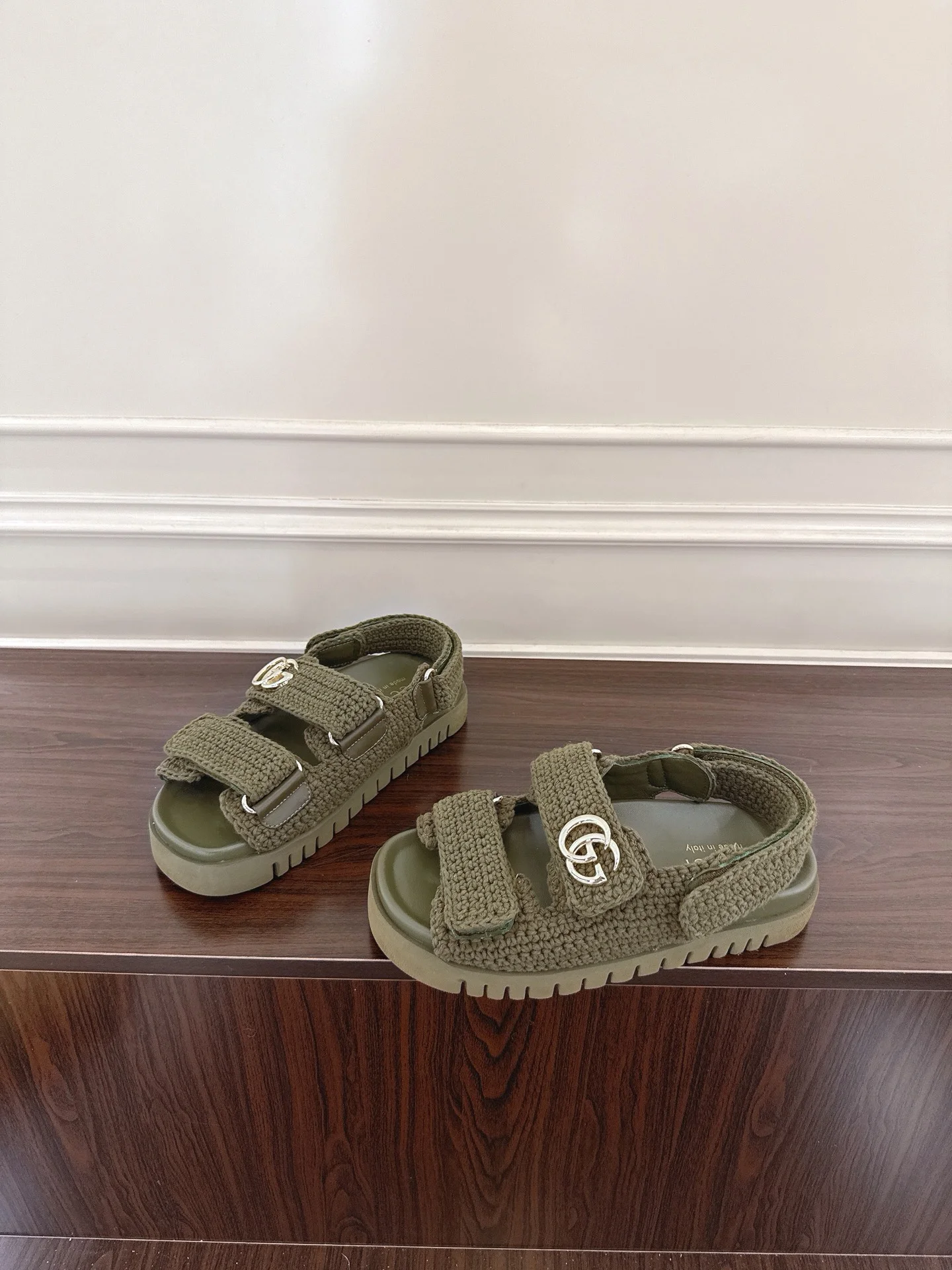 더블 G 여성용 벨크로 샌들 (2color) 상세