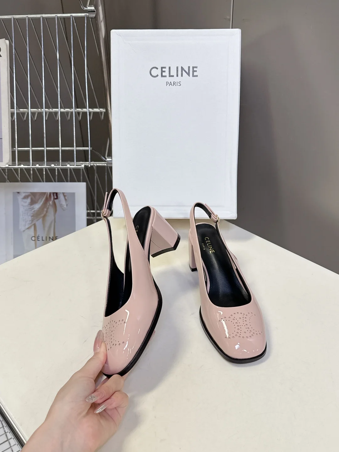 신상 오픈토 힐 상세