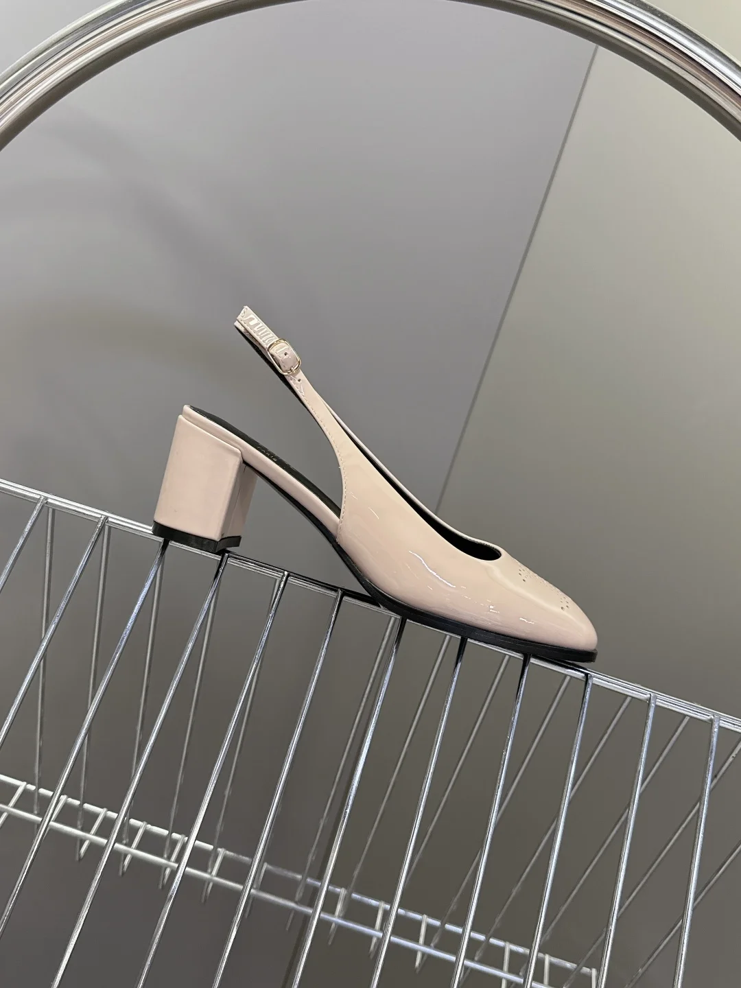 신상 오픈토 힐 상세