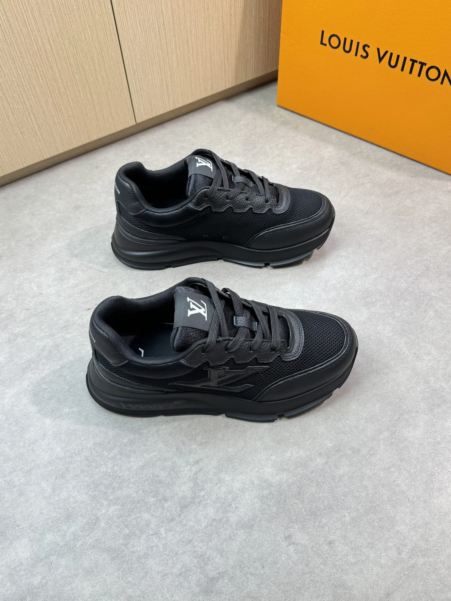 클래식 스니커즈 (2color) 상세