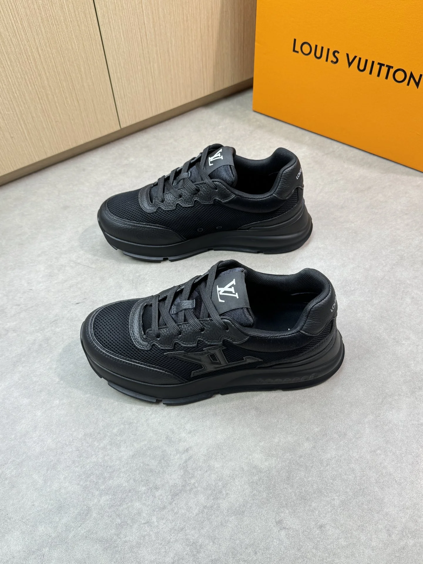 클래식 스니커즈 (2color) 상세