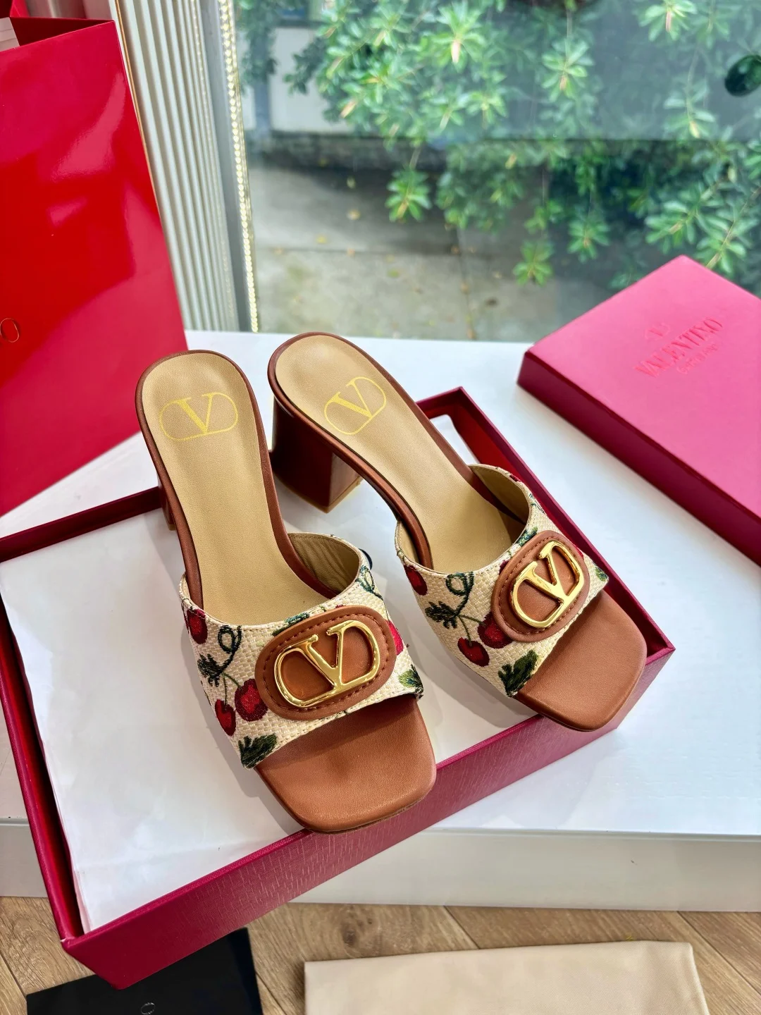 클래식 25 VLOGO 메탈릭 슬리퍼(3color) 상세