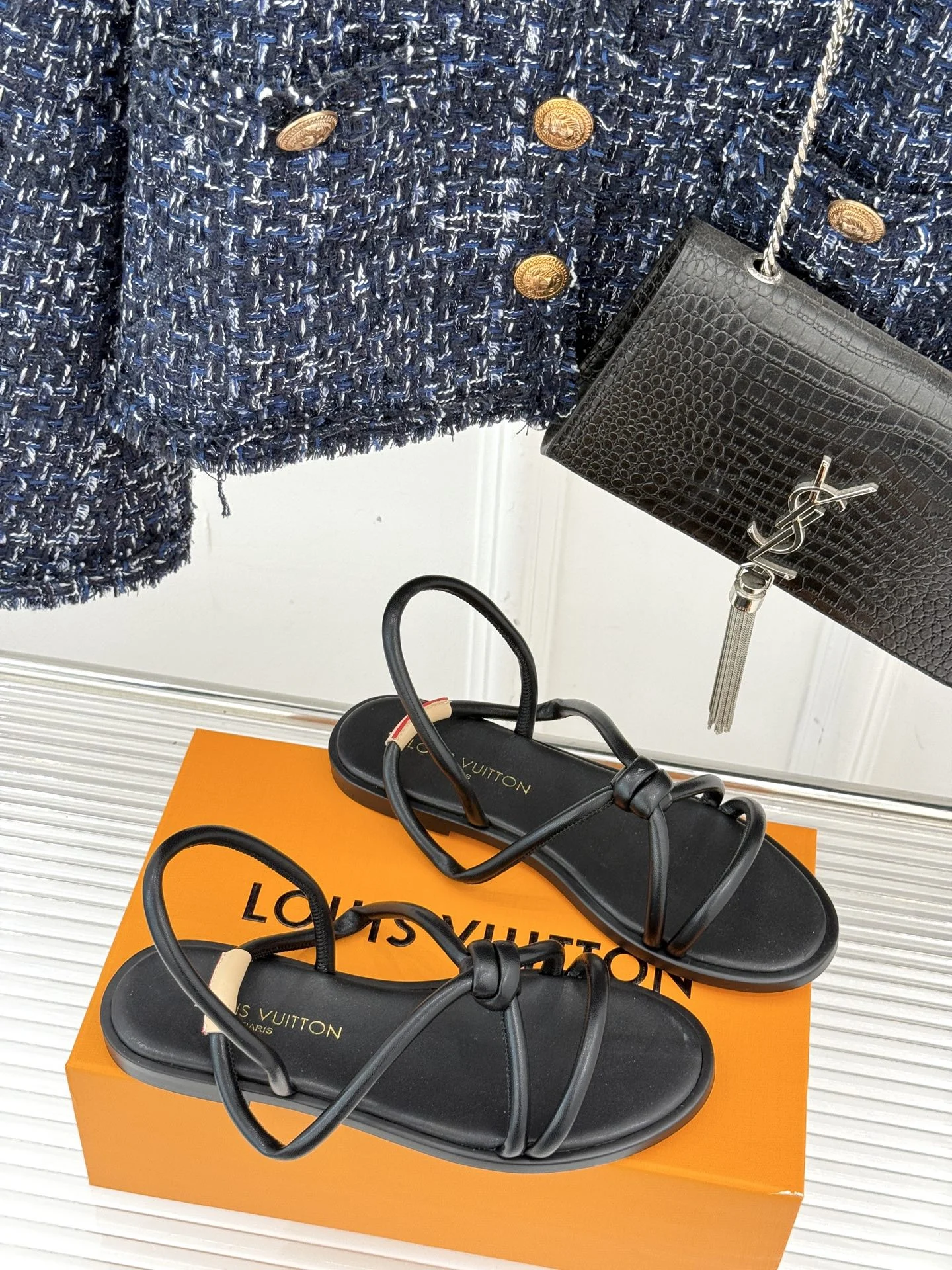 25ss 신상 스트랩 플랫 샌들(2color) 상세