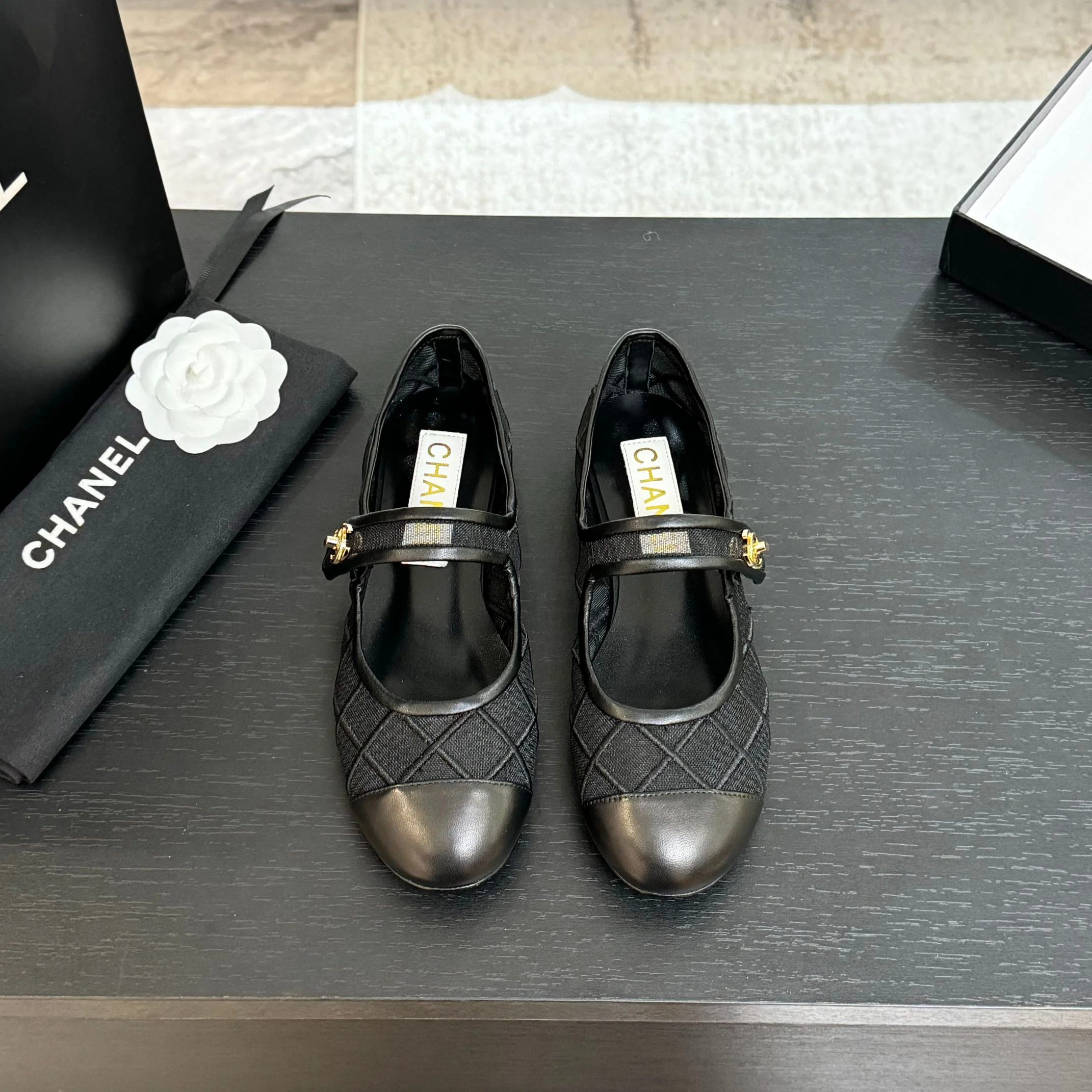 25ss 봄 여름 자수 포인트 발레 슈즈(4color) 상세