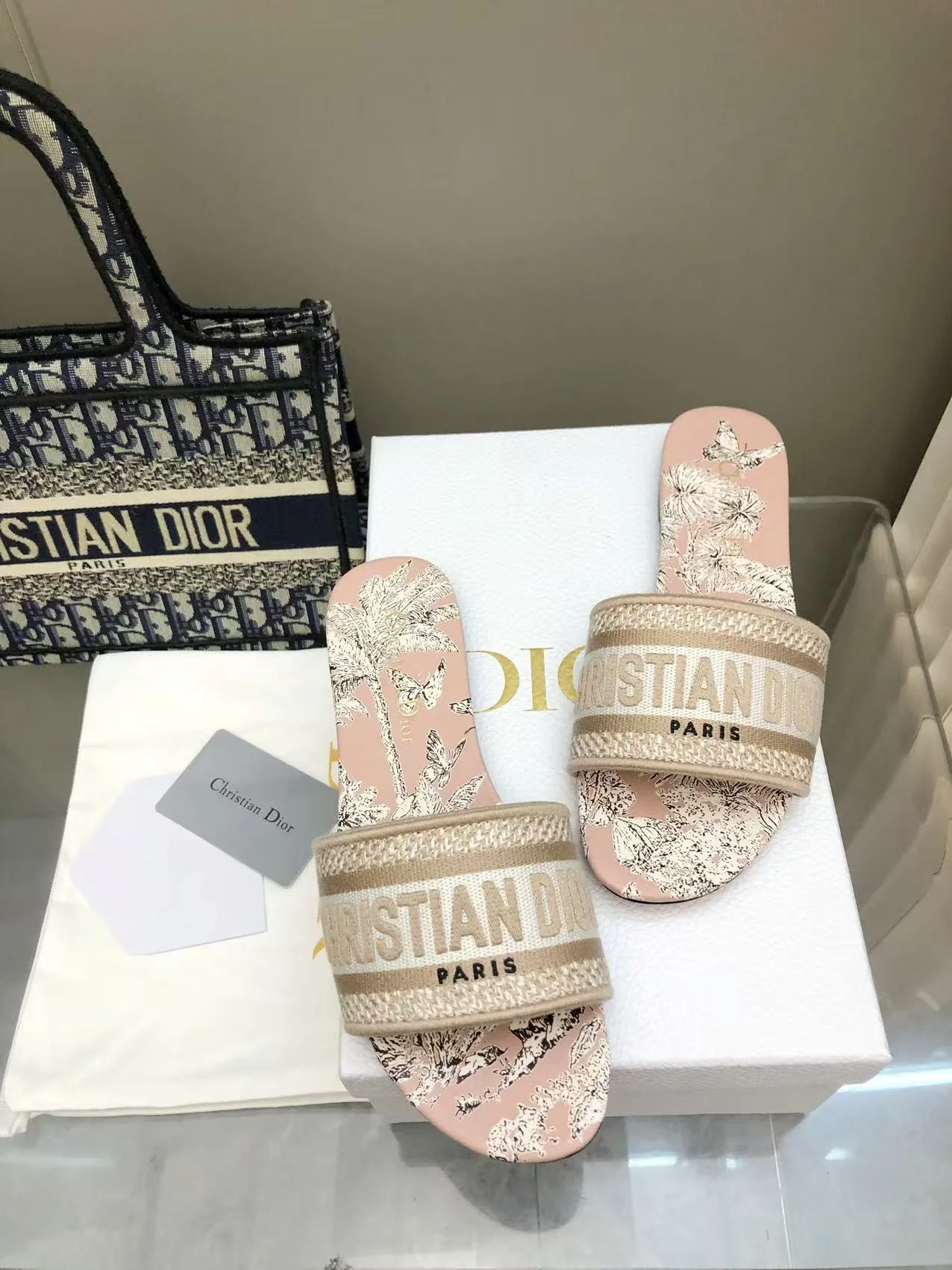 25 봄여름 신상 올오버 자수 슬리퍼 (4color) 상세