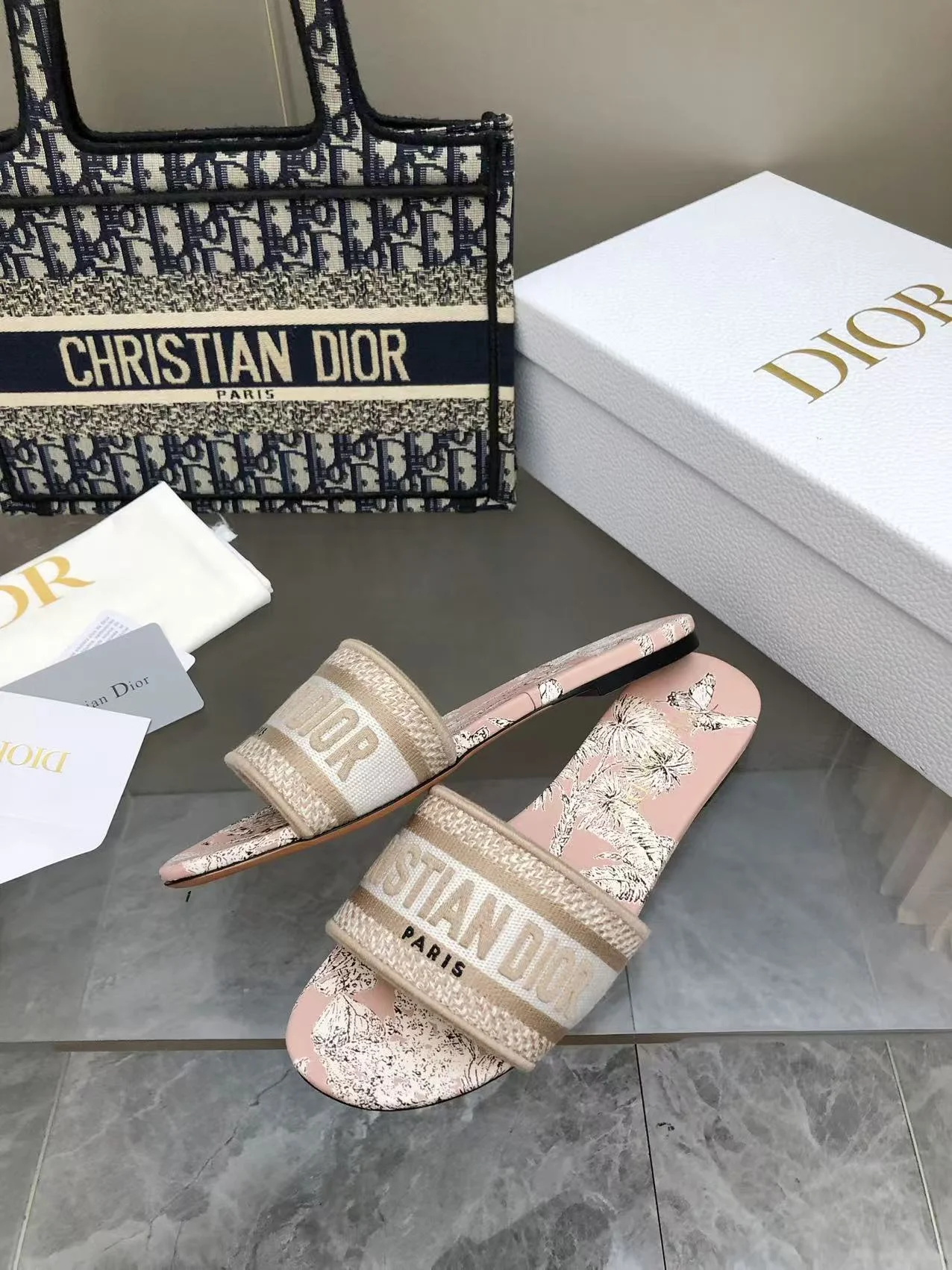 25 봄여름 신상 올오버 자수 슬리퍼 (4color) 상세