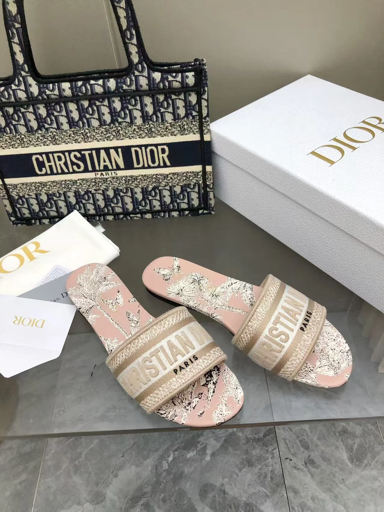 25 봄여름 신상 올오버 자수 슬리퍼 (4color) 상세