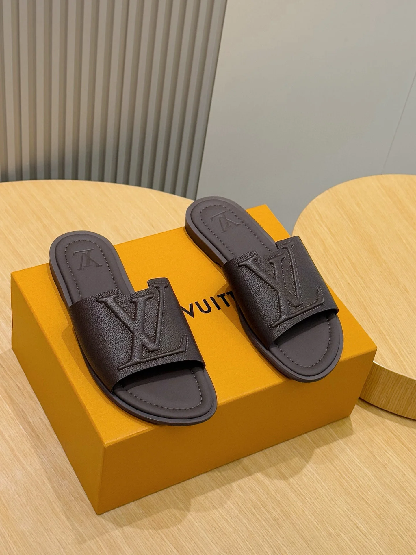 워터프론트 슬리퍼 남성 (4color) 상세