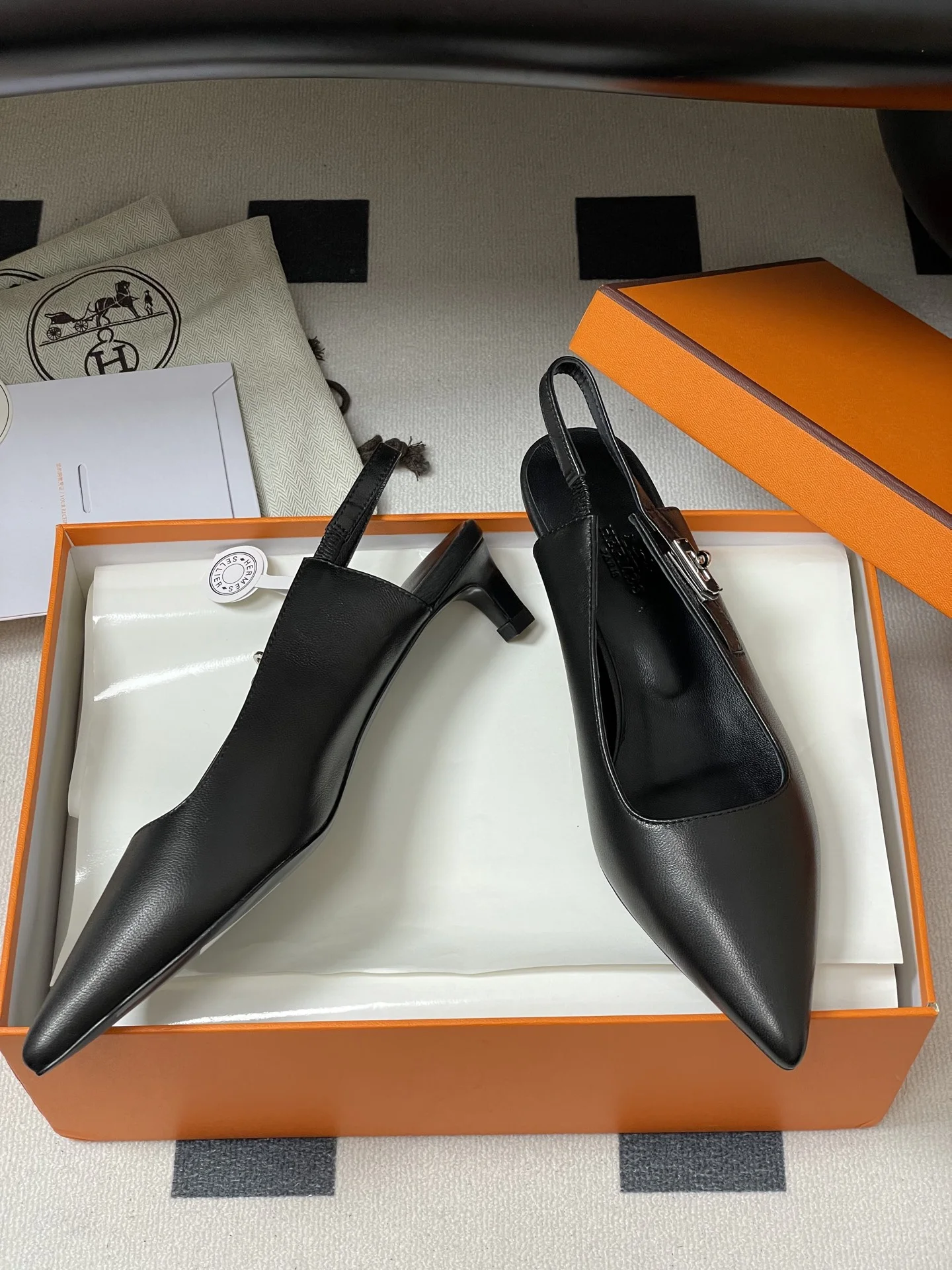 25s봄여름 신상 버클힐 샌들(2color) 상세