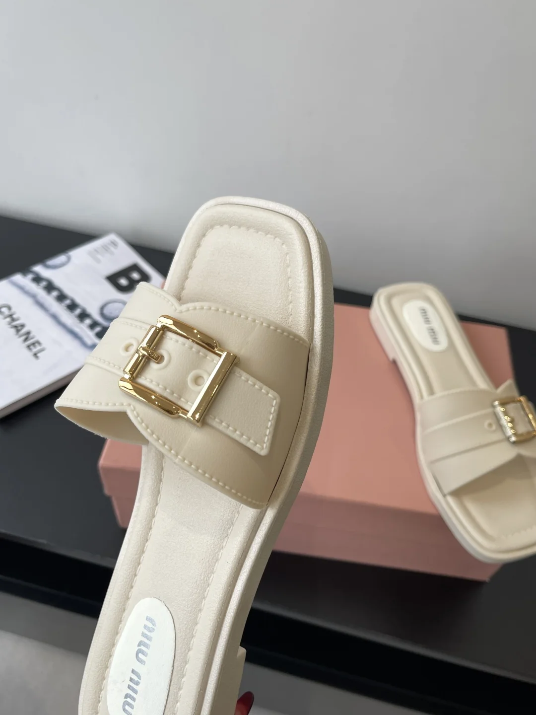 25ss 신상 플랫 슬리퍼 (2color) 상세