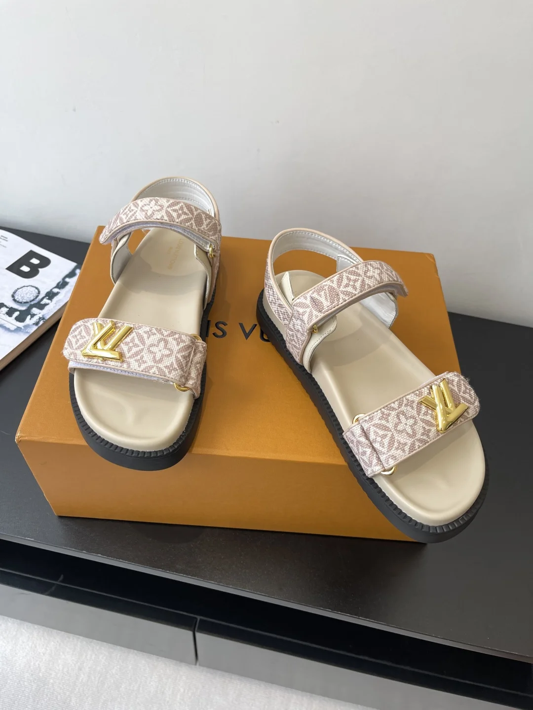 신상 캐쥬얼 비치 샌들 (2color) 상세