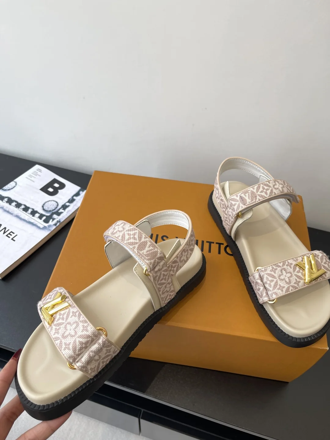 신상 캐쥬얼 비치 샌들 (2color) 상세