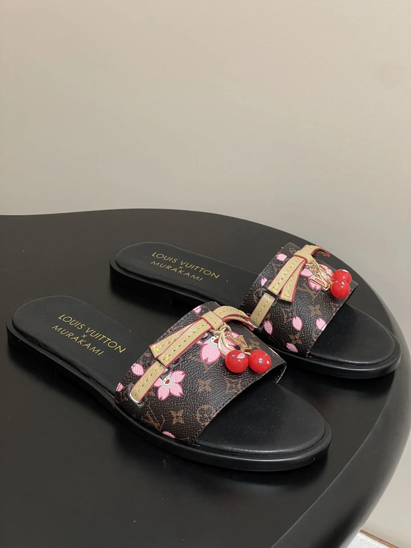 25ss 신상 × 무라카미체리 클래식 슬리퍼 (3color) 상세