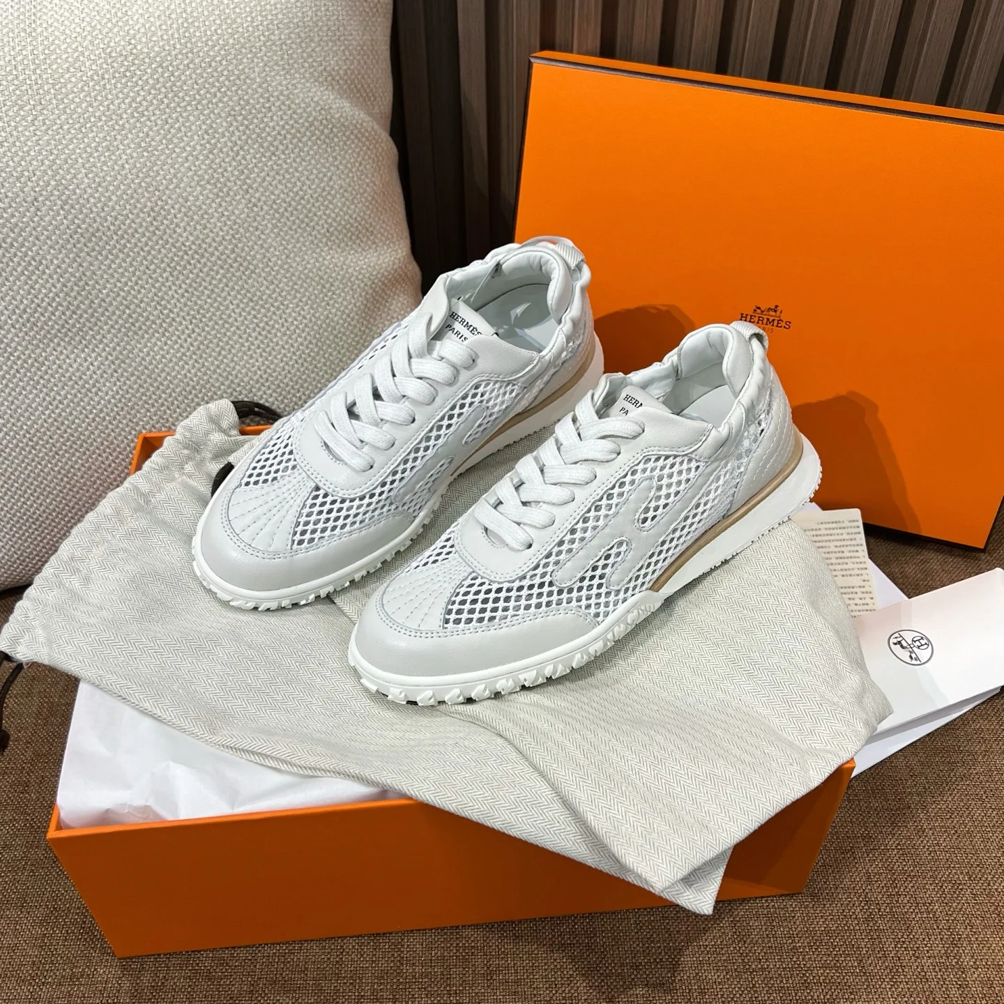 젯 스니커즈 펀칭 메쉬 워커 (2color) 상세