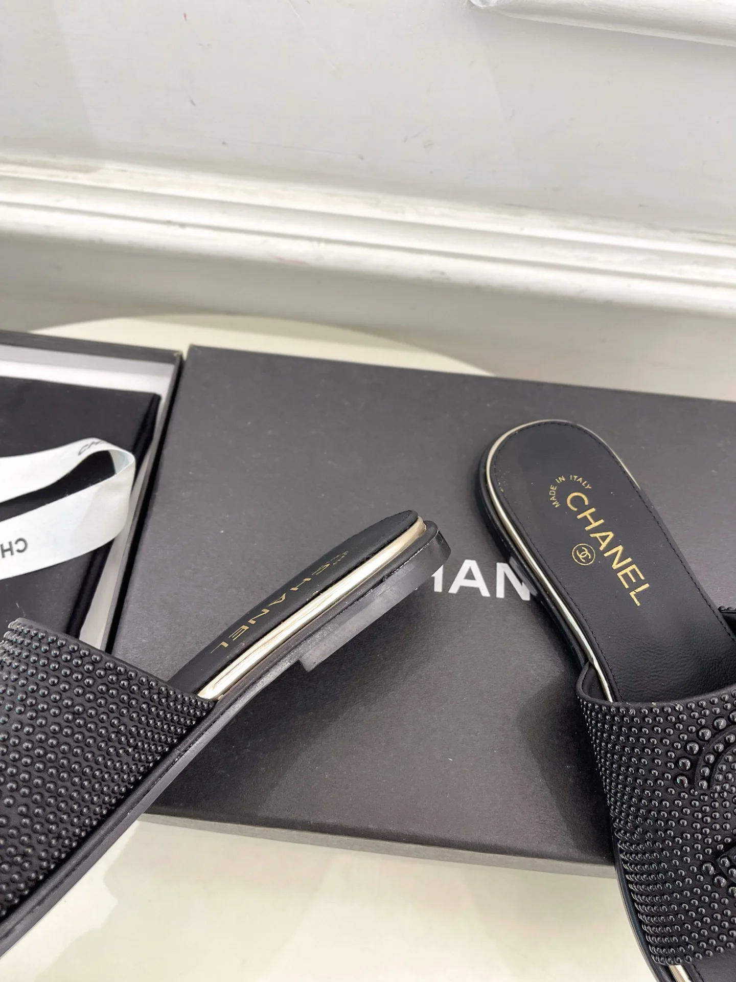 25 춘하 신상 진주 더블 C 플랫 슬리퍼 (2color) 상세