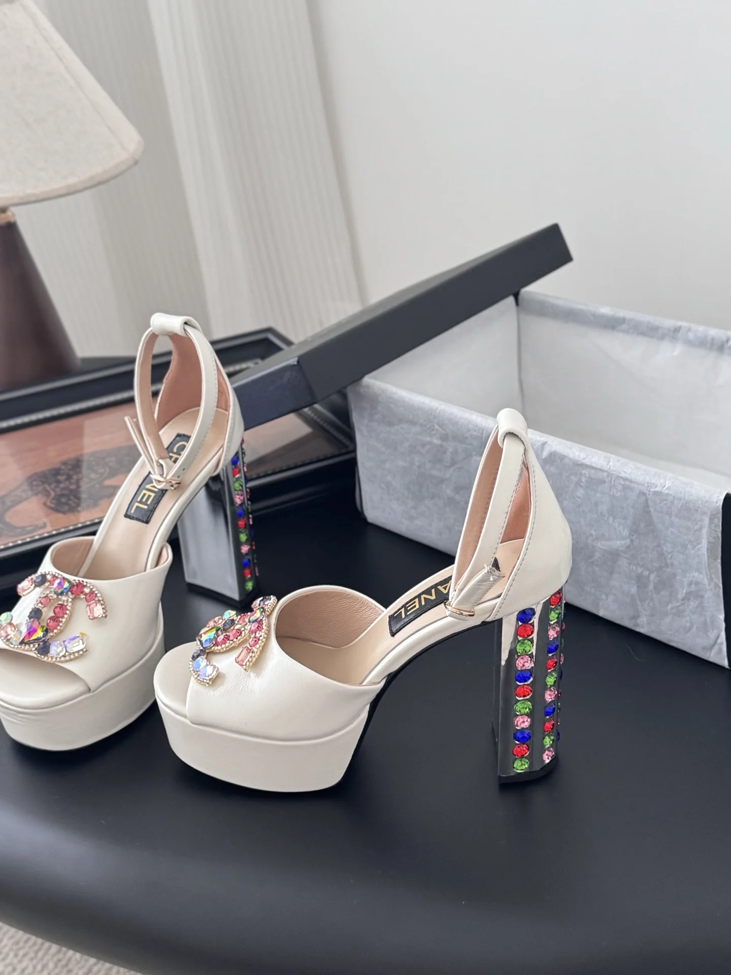 25K 이른 봄 플랫폼 핫피스 샌들 (3color) 상세