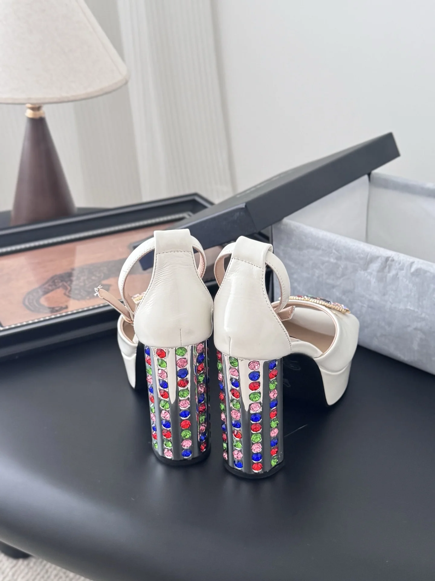 25K 이른 봄 플랫폼 핫피스 샌들 (3color) 상세