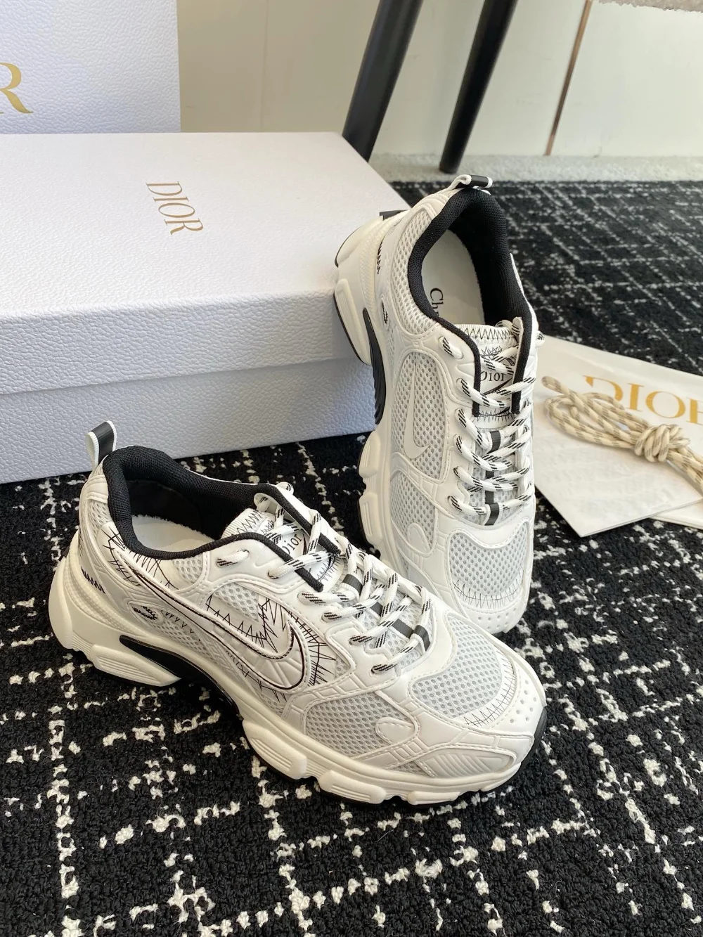 나이키 X 메쉬 운동화 상세