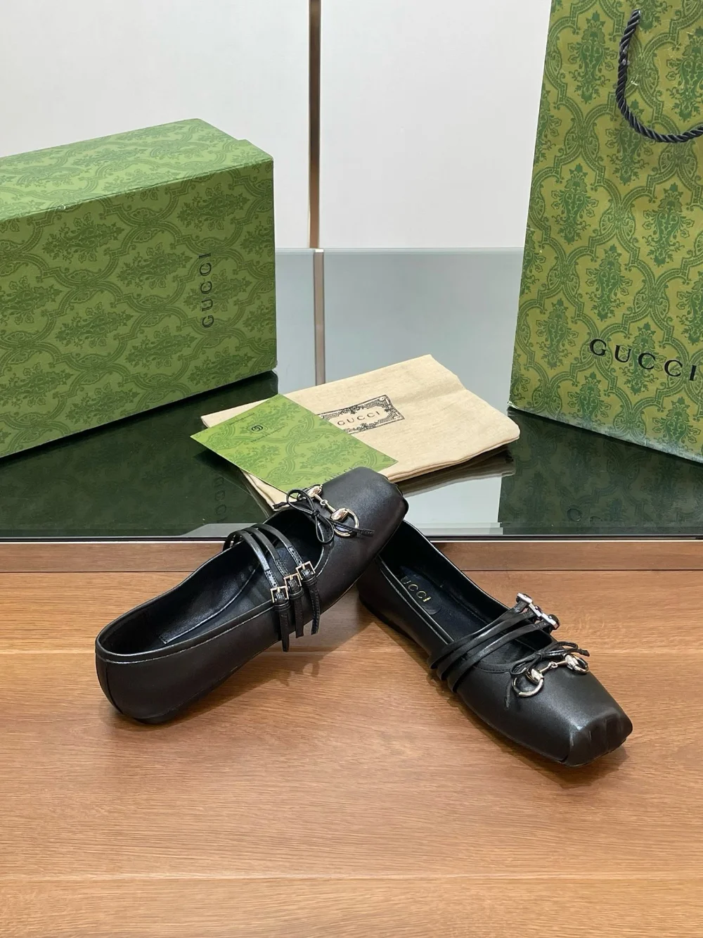 발레슈즈 레더 상세