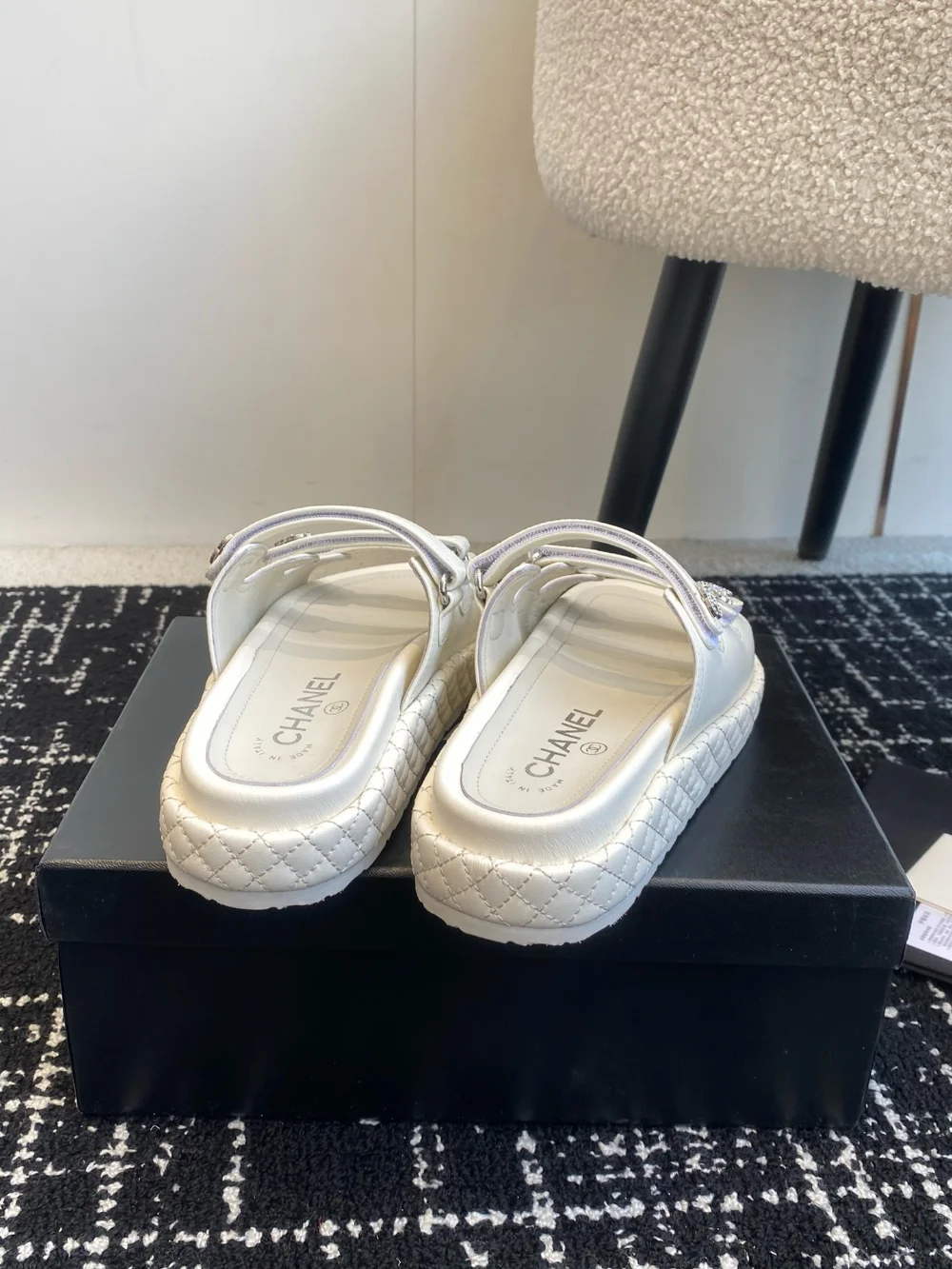 샌들 슬리퍼 화이트 상세