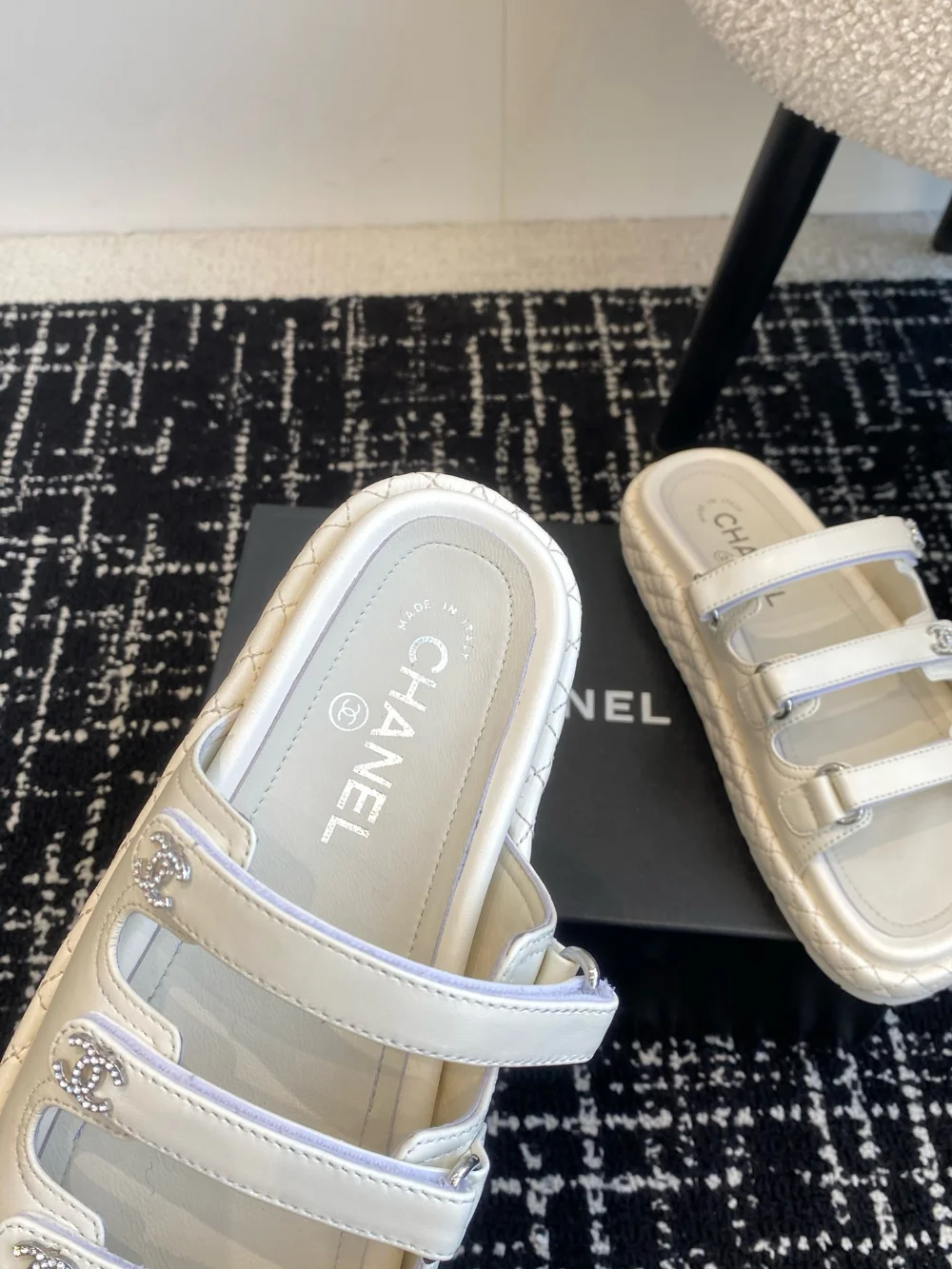 샌들 슬리퍼 화이트 상세