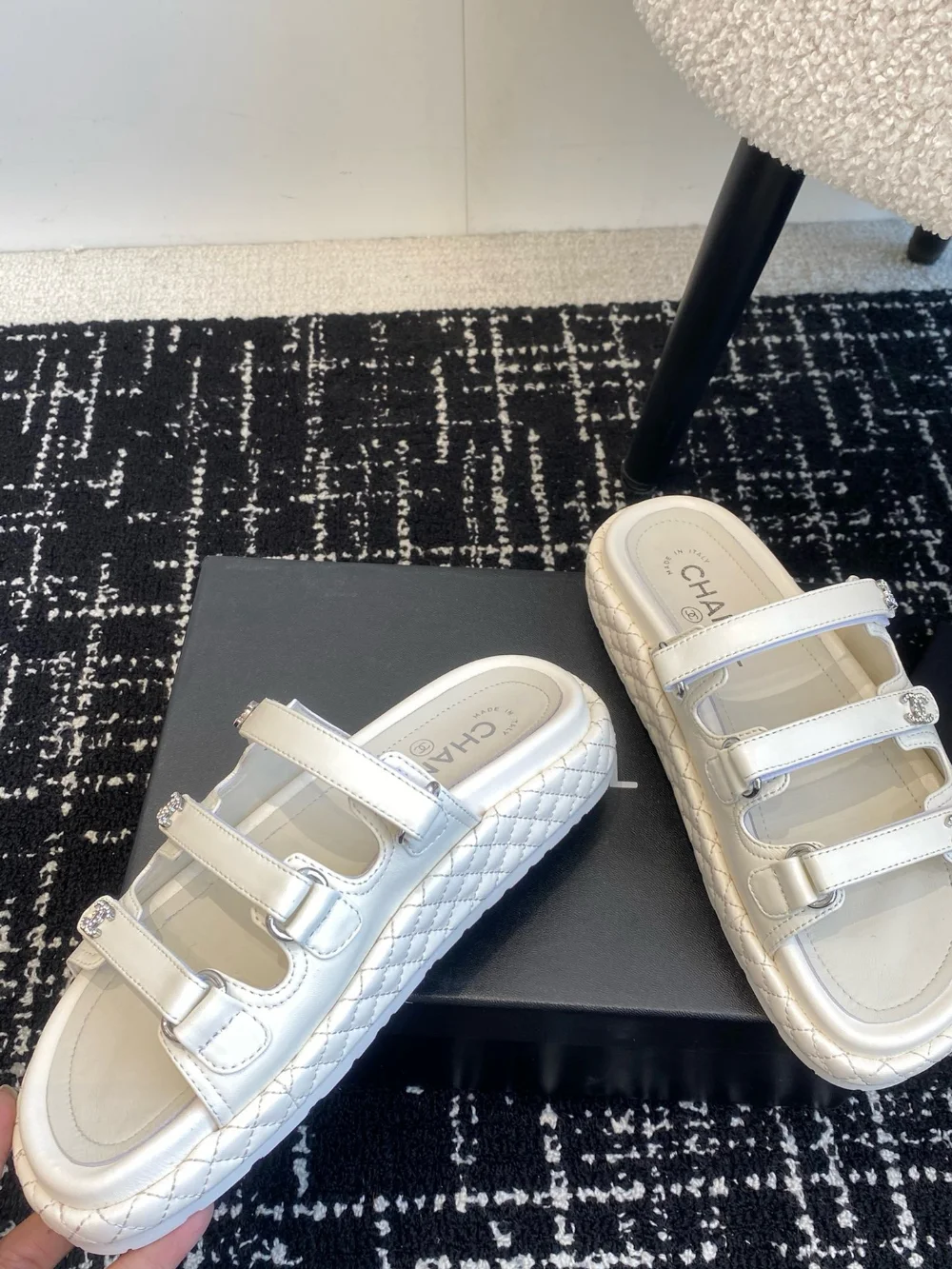 샌들 슬리퍼 화이트 상세