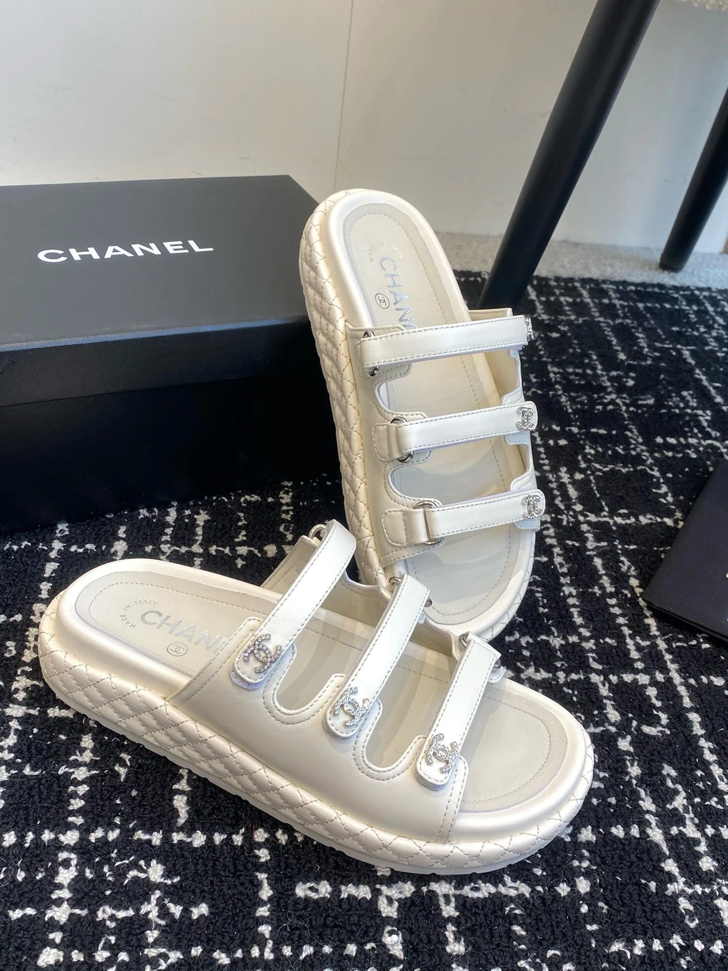 샌들 슬리퍼 화이트