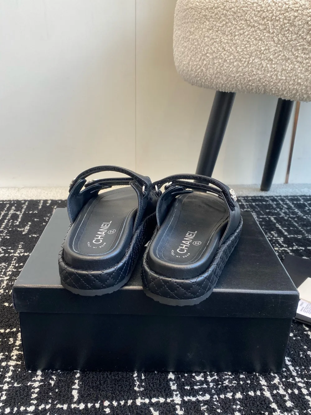 샌들 슬리퍼 블랙 상세