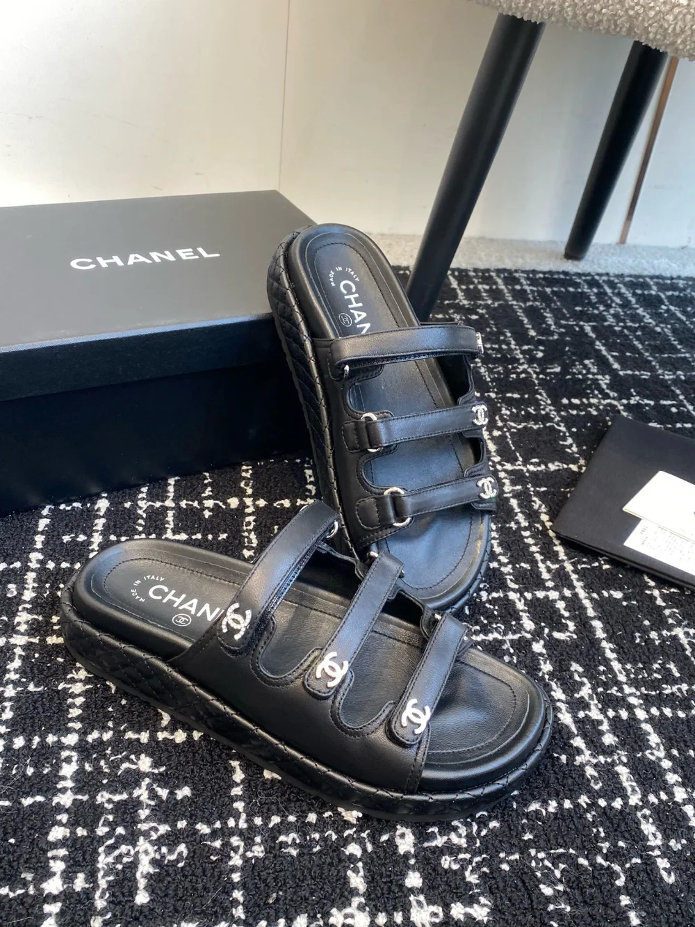 샌들 슬리퍼 블랙 상세