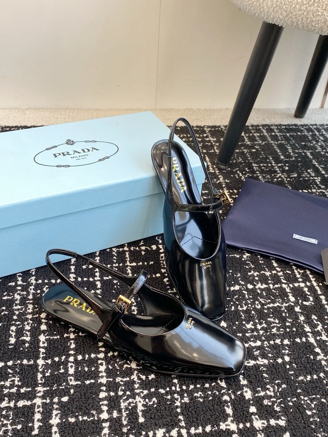 가죽 레더 펌프스