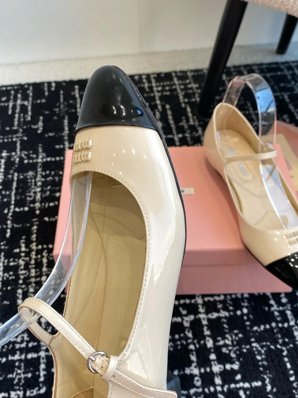 발레리나 플렛 슈즈 (베이지) 상세