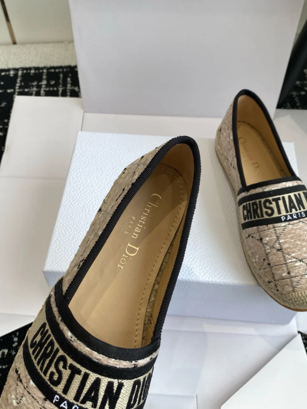 슬립온 스니커즈 상세