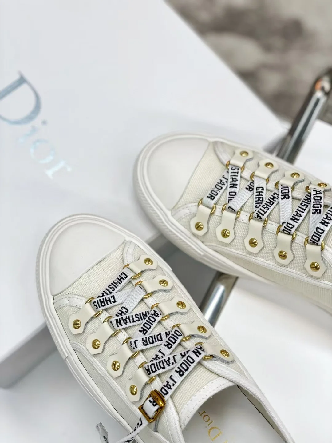 워크 앤 D 화이트 코튼 캔버스