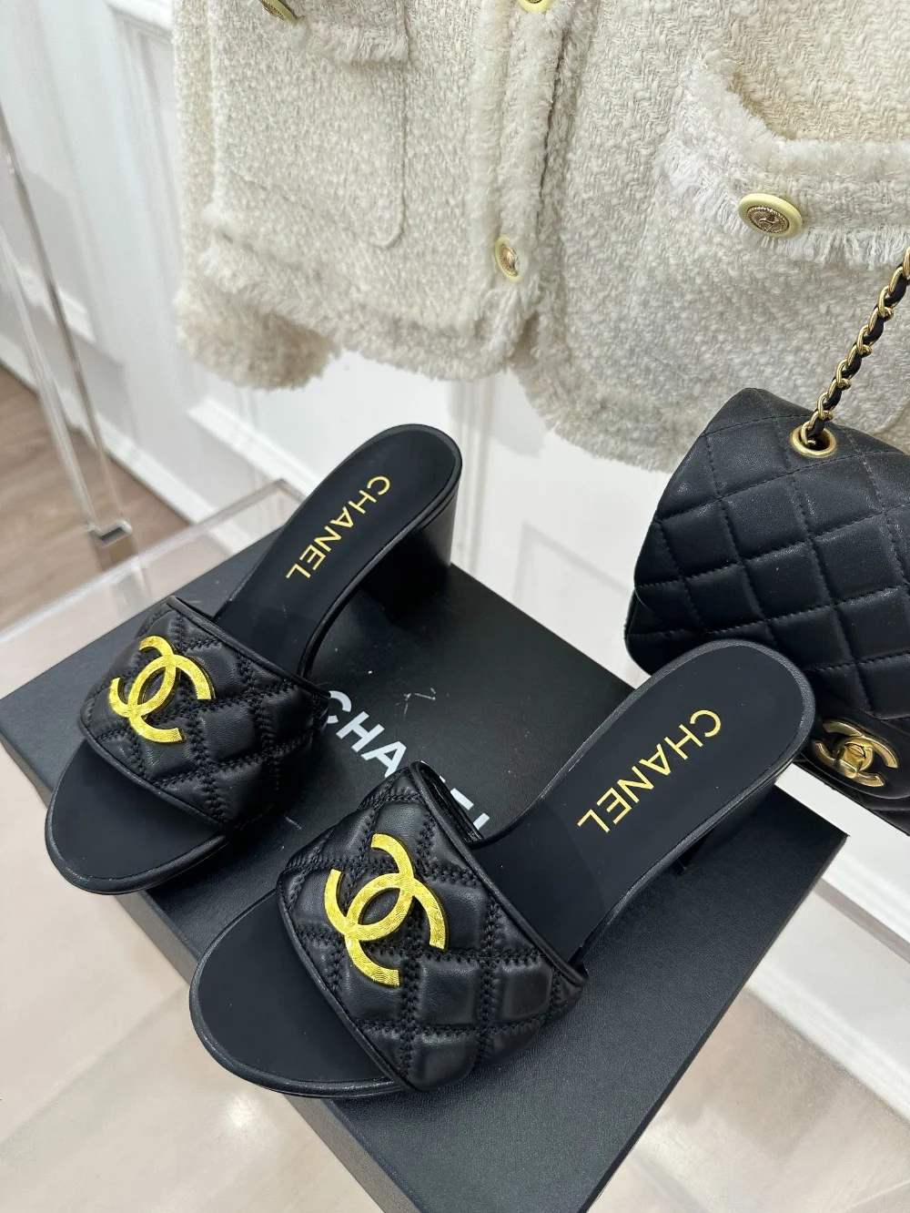 플렛 미들 힐 슬리퍼 상세