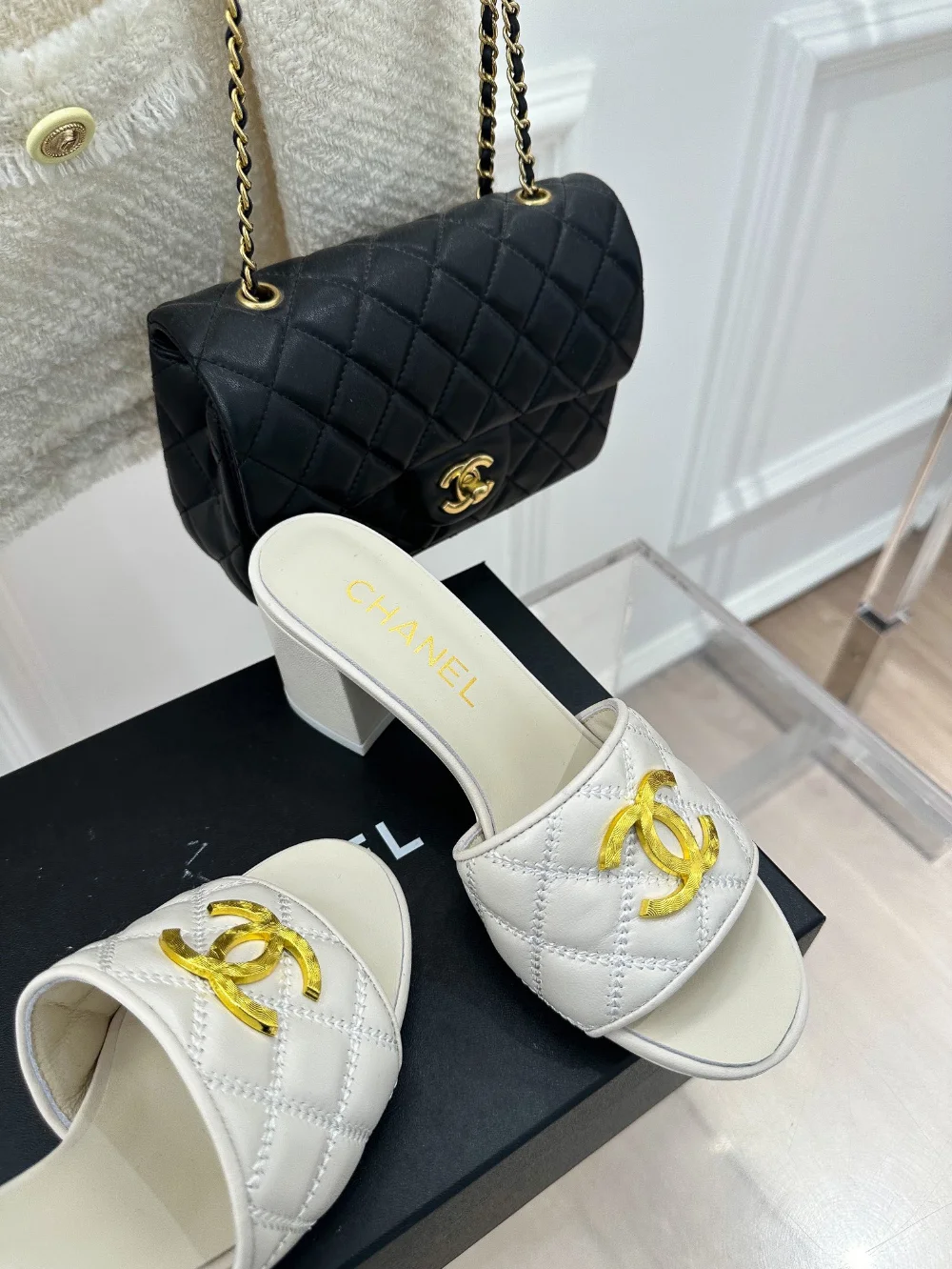 플렛 미들 힐 슬리퍼 상세