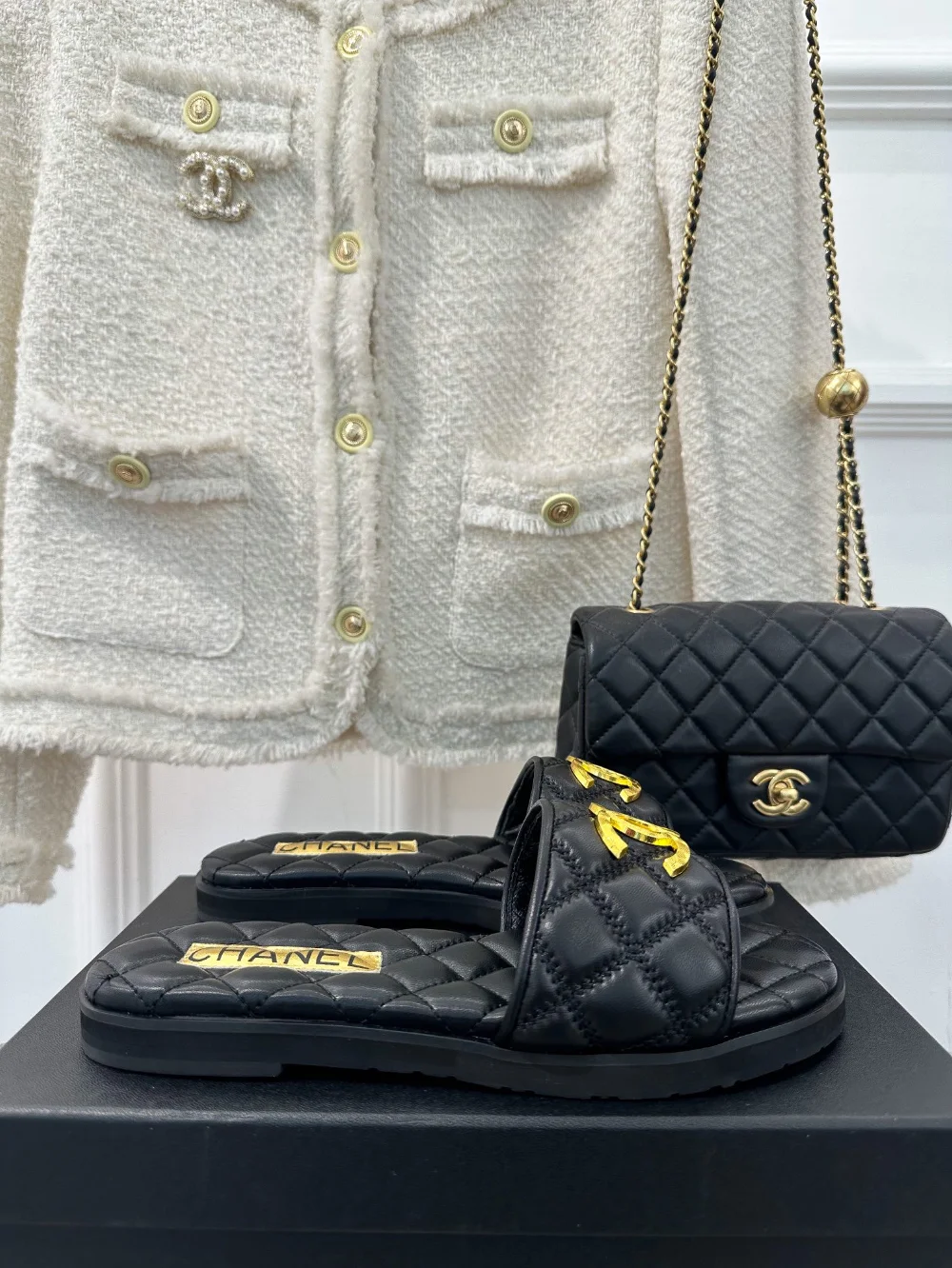 로고 플렛 슬리퍼 상세