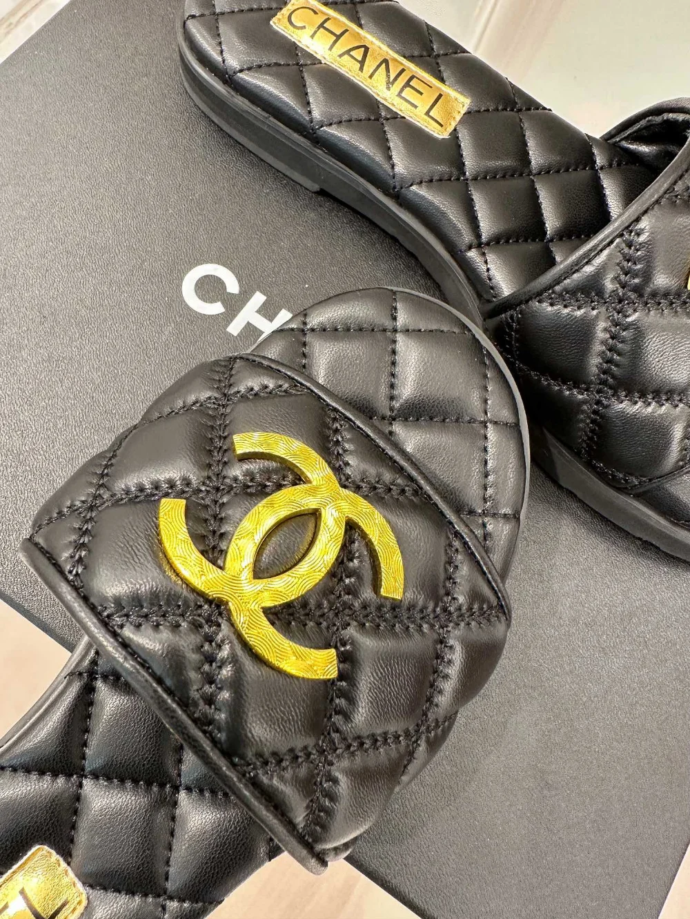 로고 플렛 슬리퍼 상세